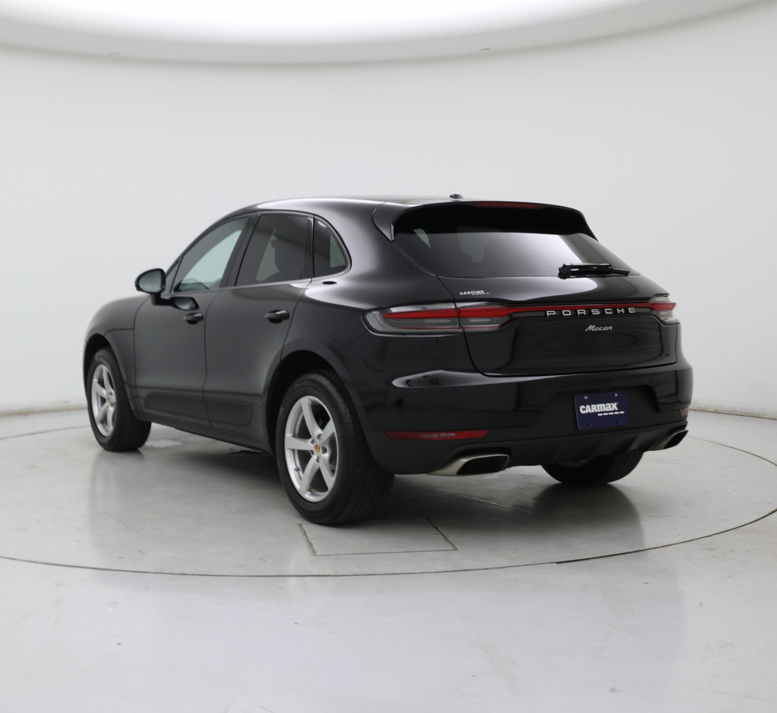 Thumbnail: 2021 Porsche Macan - 2
