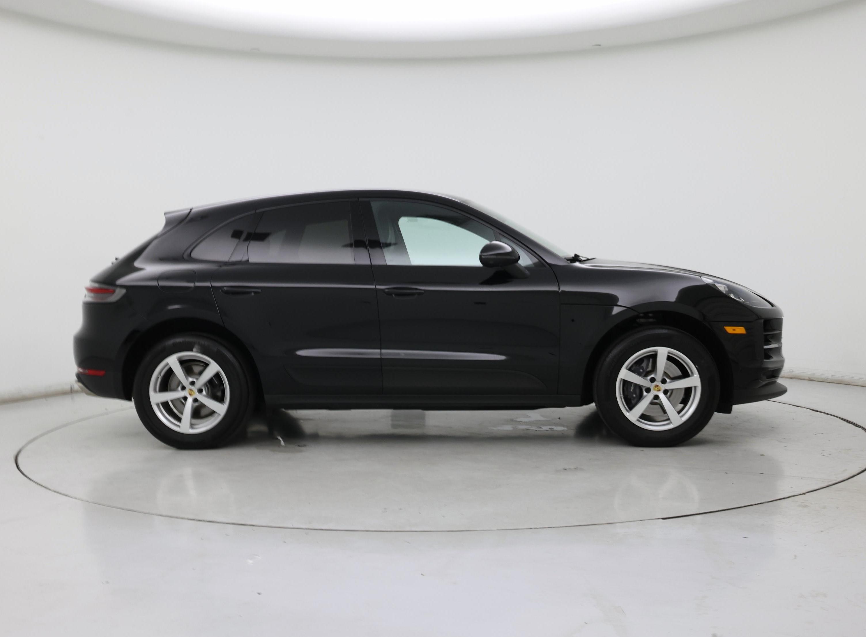 Thumbnail: 2021 Porsche Macan - 7