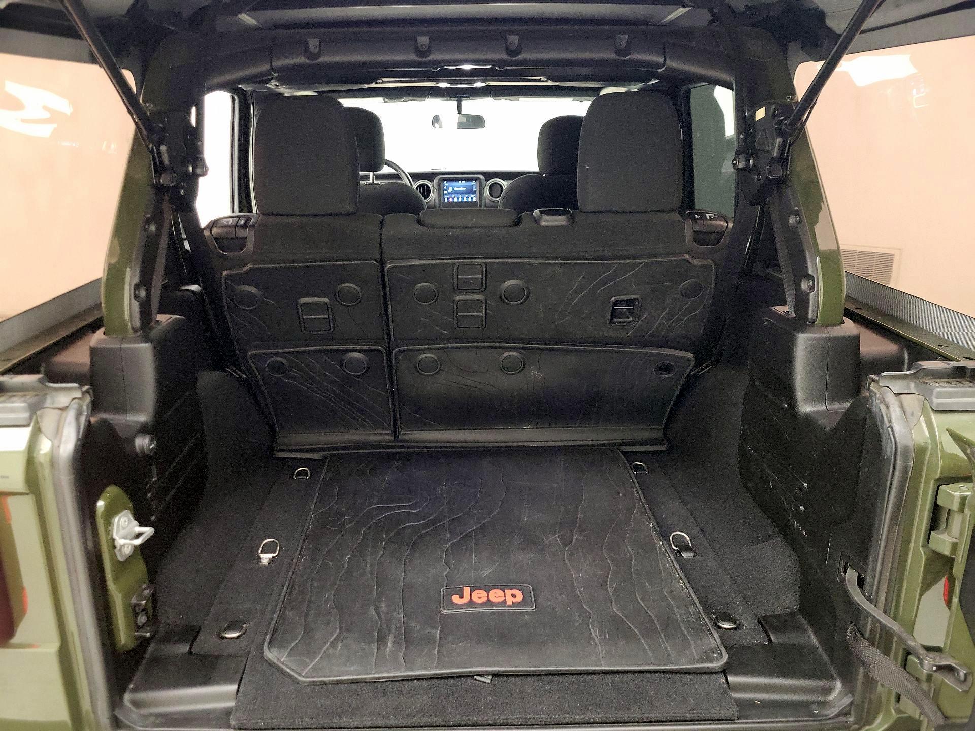 Thumbnail: 2020 Jeep Wrangler - 20