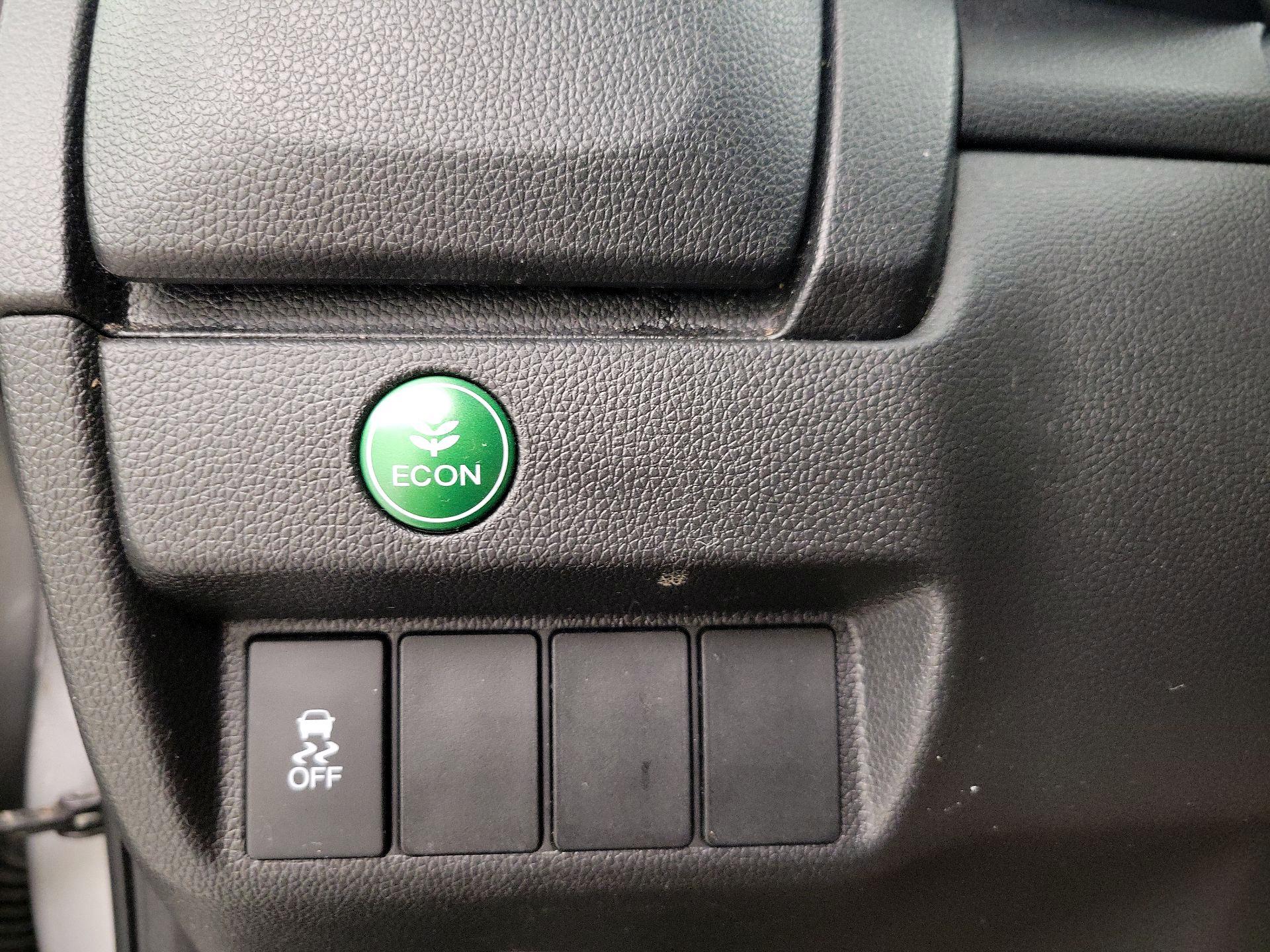Thumbnail: 2015 Honda Fit - 13