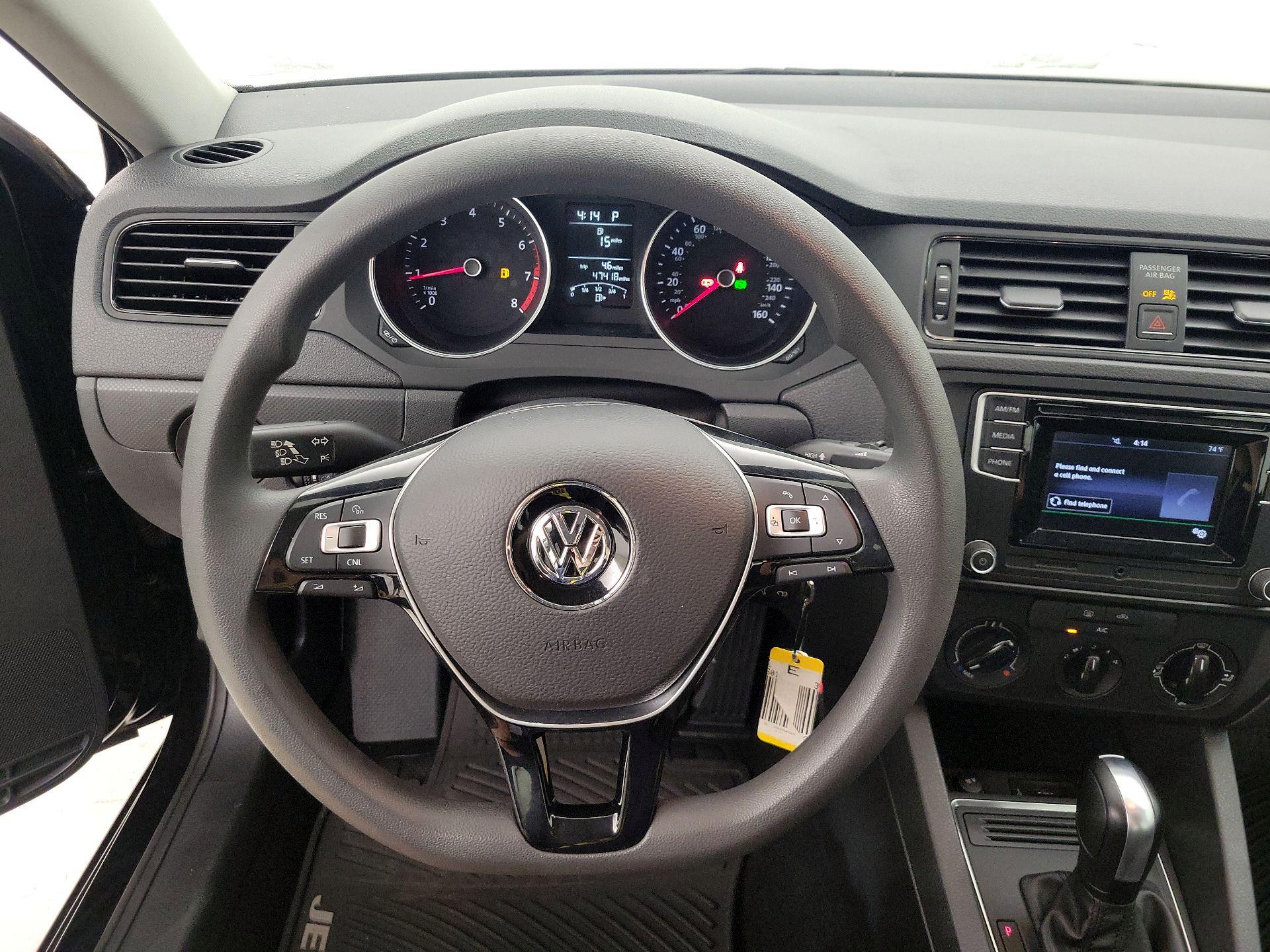 Thumbnail: 2016 Volkswagen Jetta - 10
