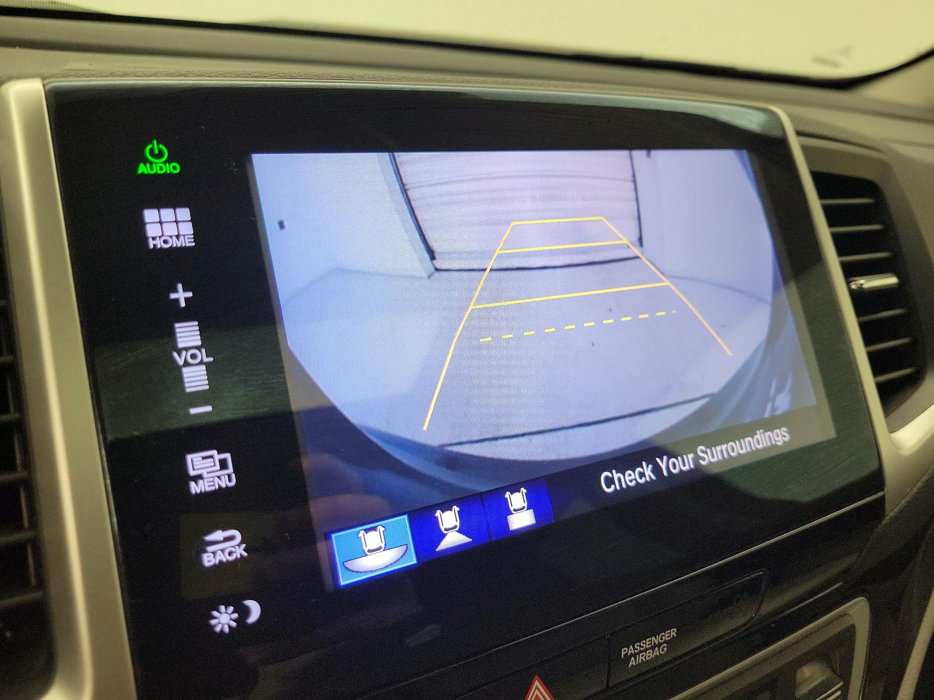 Thumbnail: 2016 Honda Pilot - 14