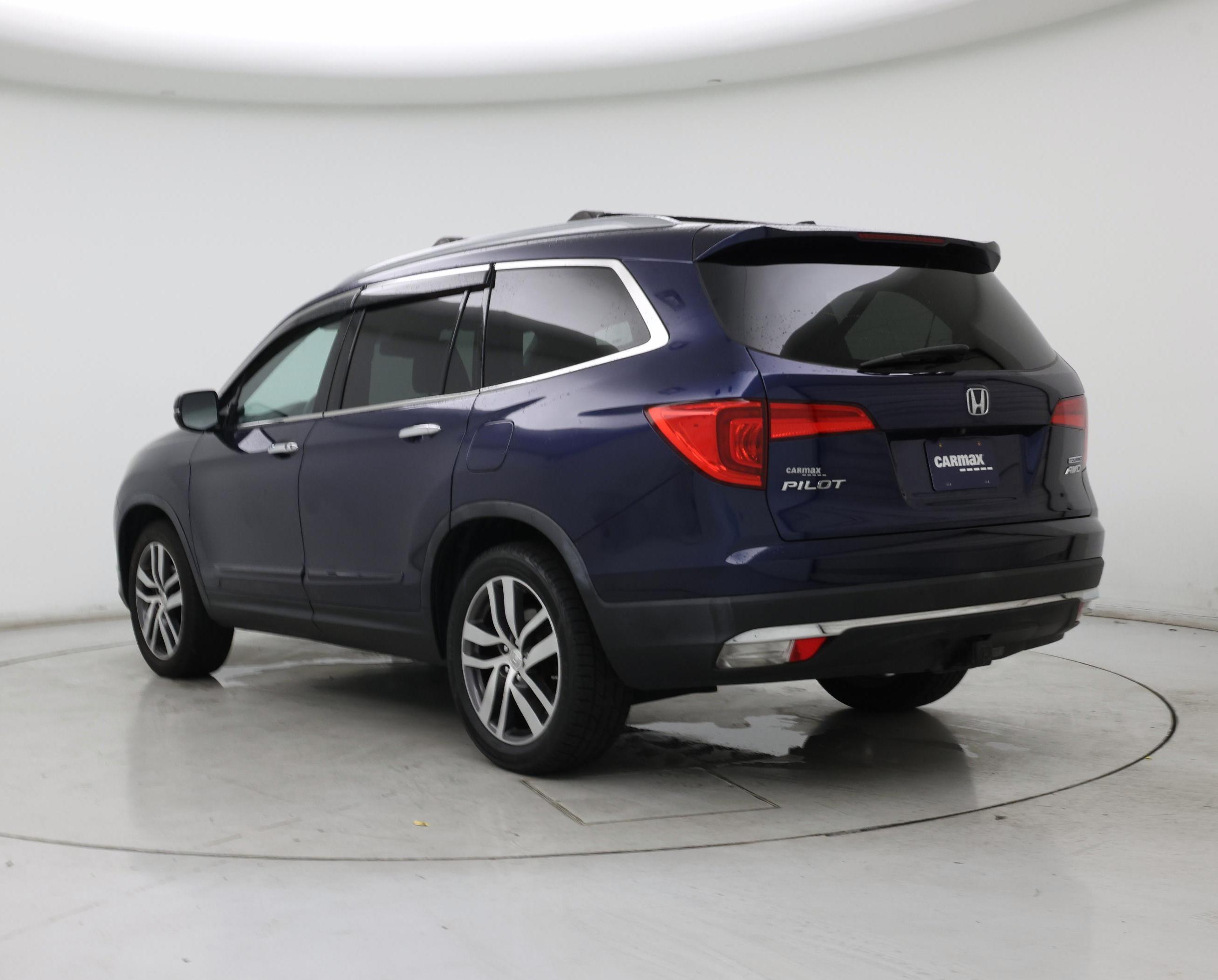 Thumbnail: 2016 Honda Pilot - 2