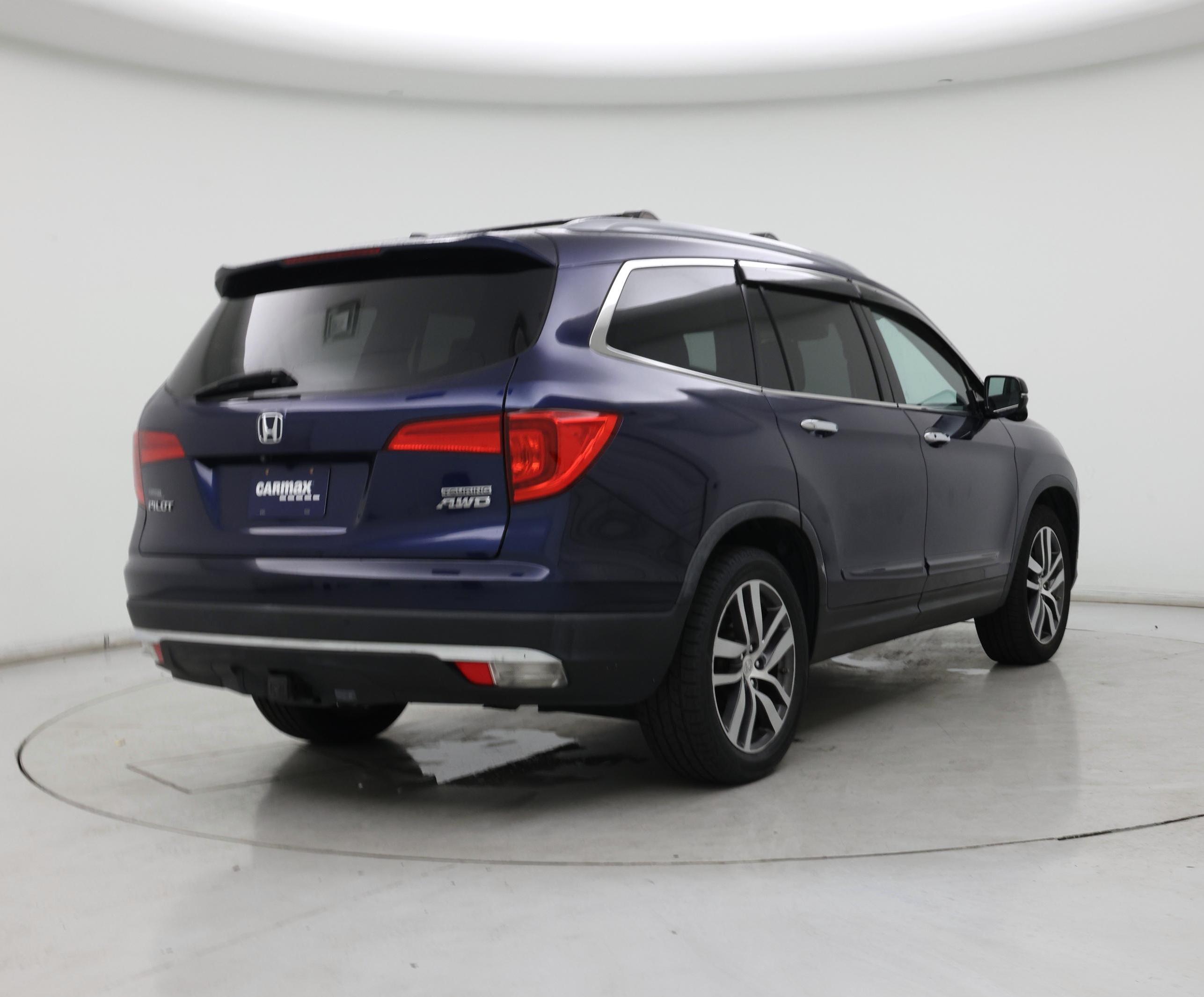 Thumbnail: 2016 Honda Pilot - 8