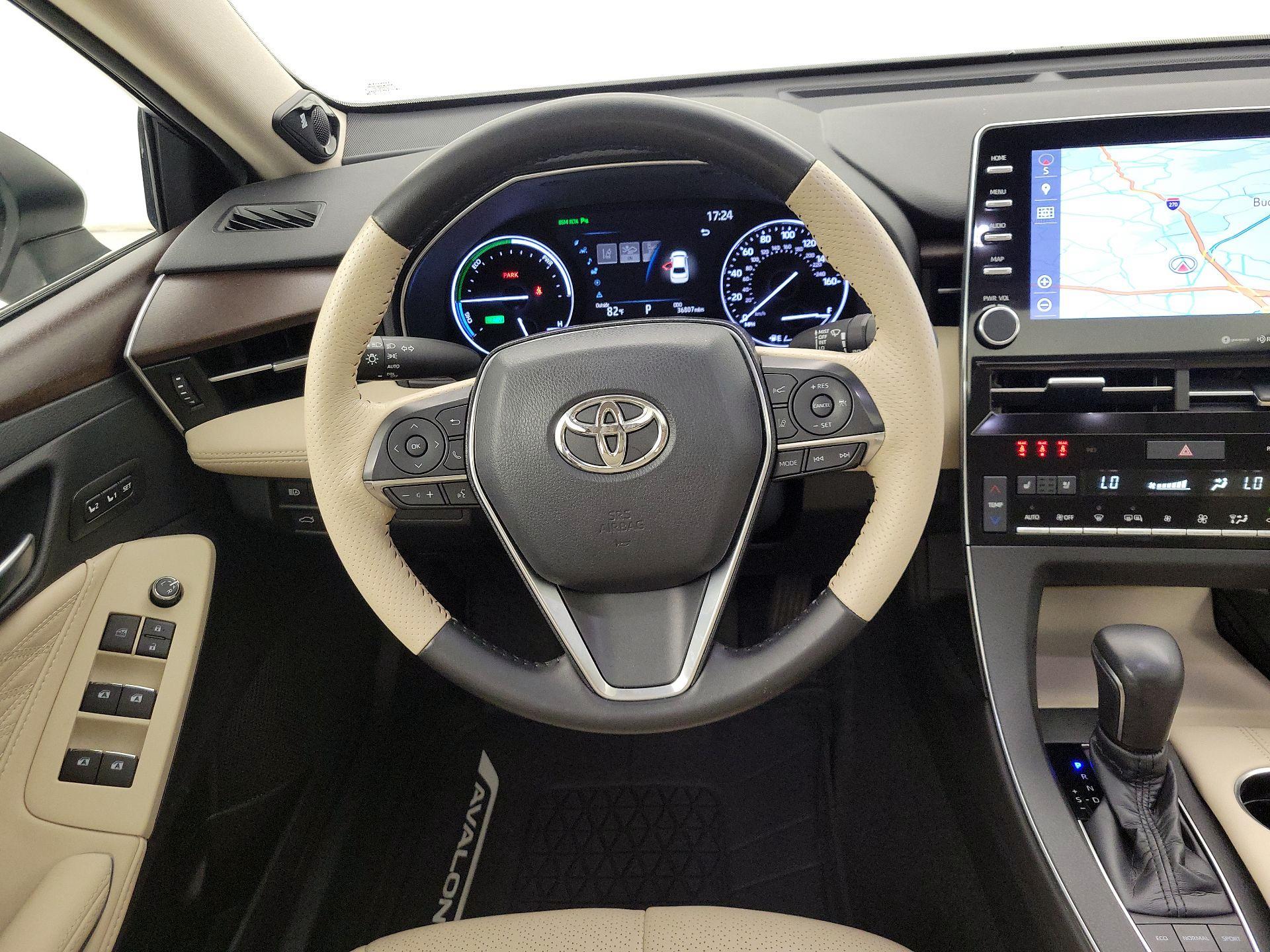 Thumbnail: 2020 Toyota Avalon - 10
