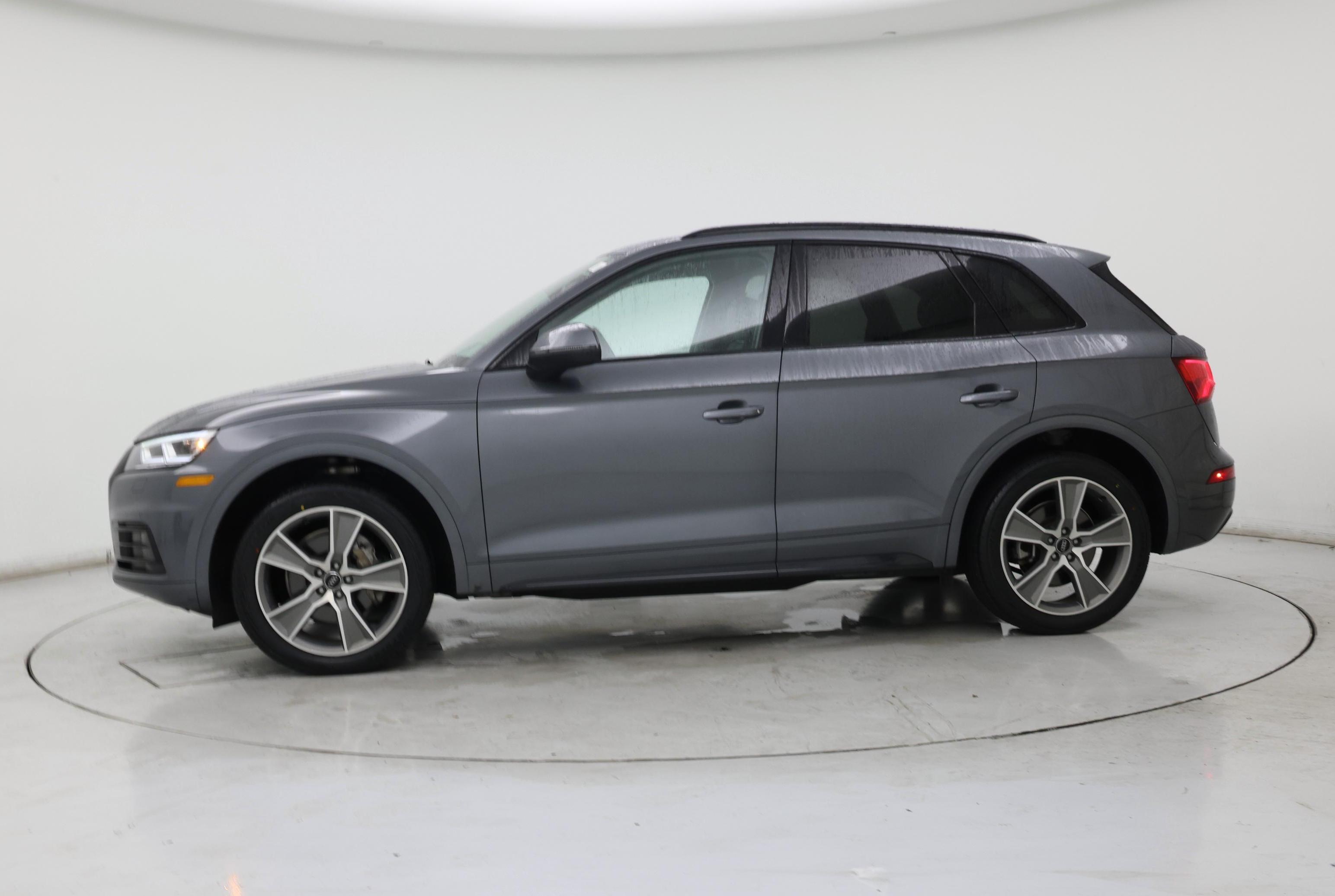 Thumbnail: 2019 Audi Q5 - 3