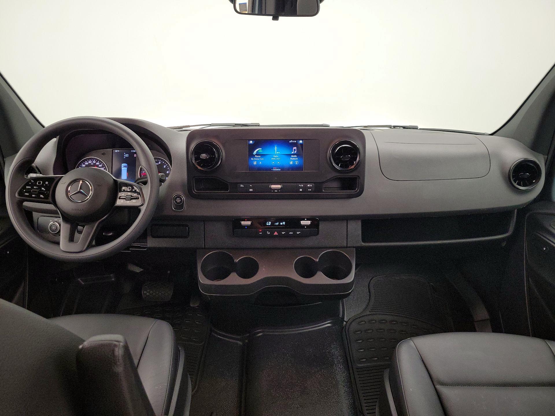 Thumbnail: 2023 Mercedes-Benz Sprinter - 9