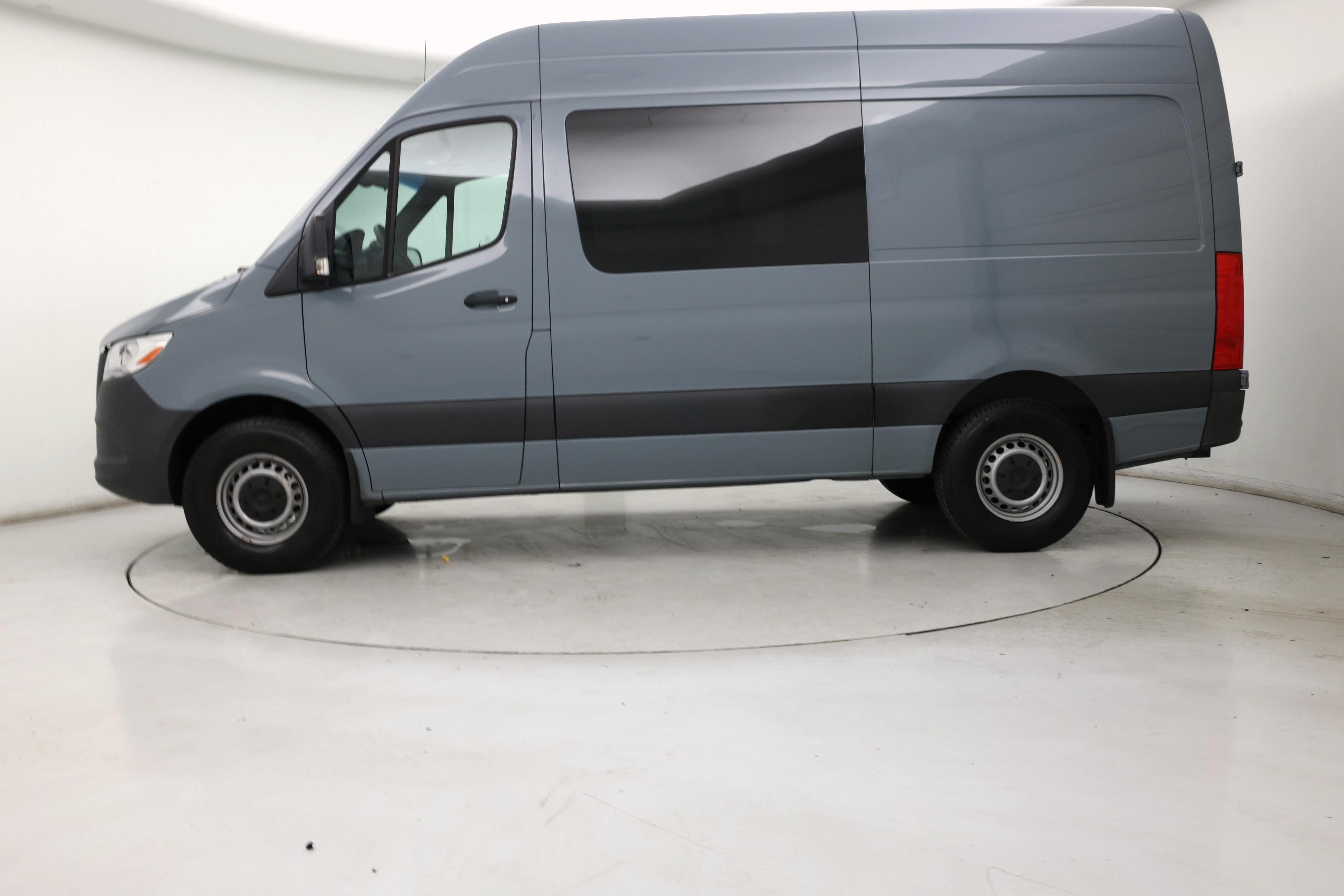 Thumbnail: 2023 Mercedes-Benz Sprinter - 3