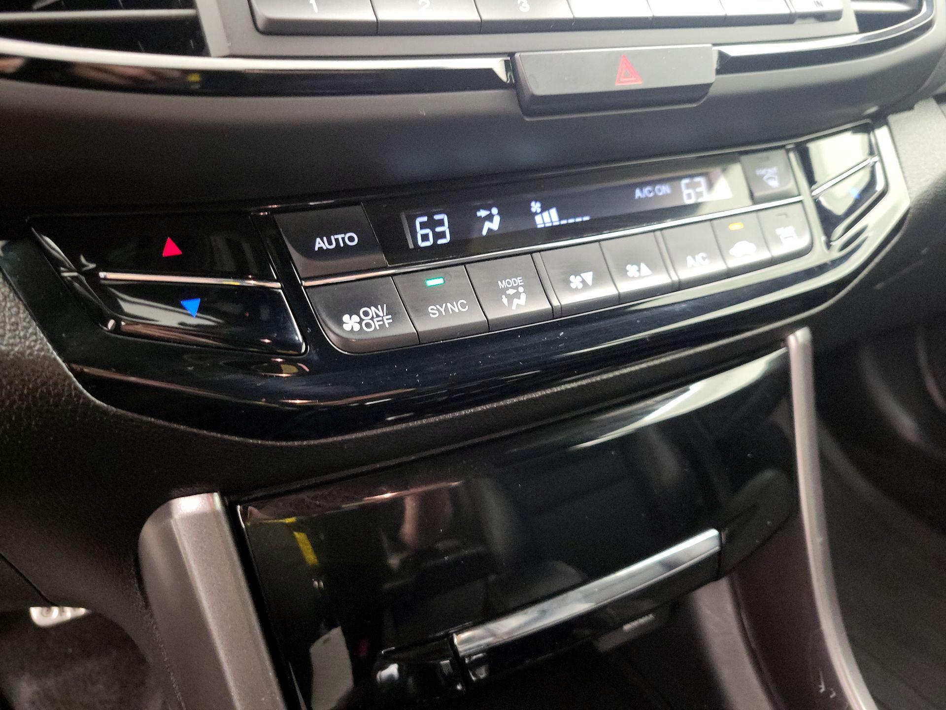 Thumbnail: 2016 Honda Accord - 16