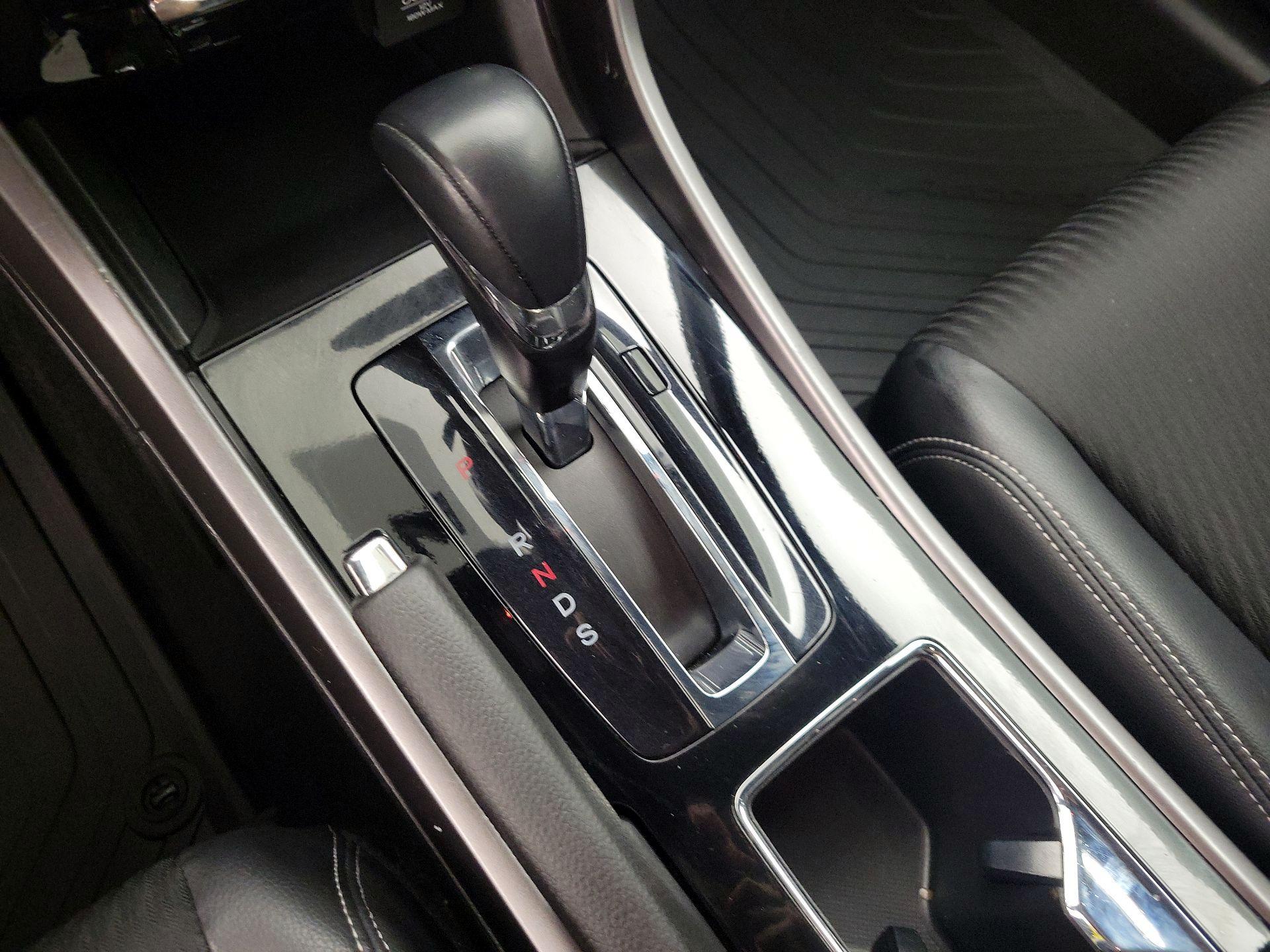 Thumbnail: 2016 Honda Accord - 17