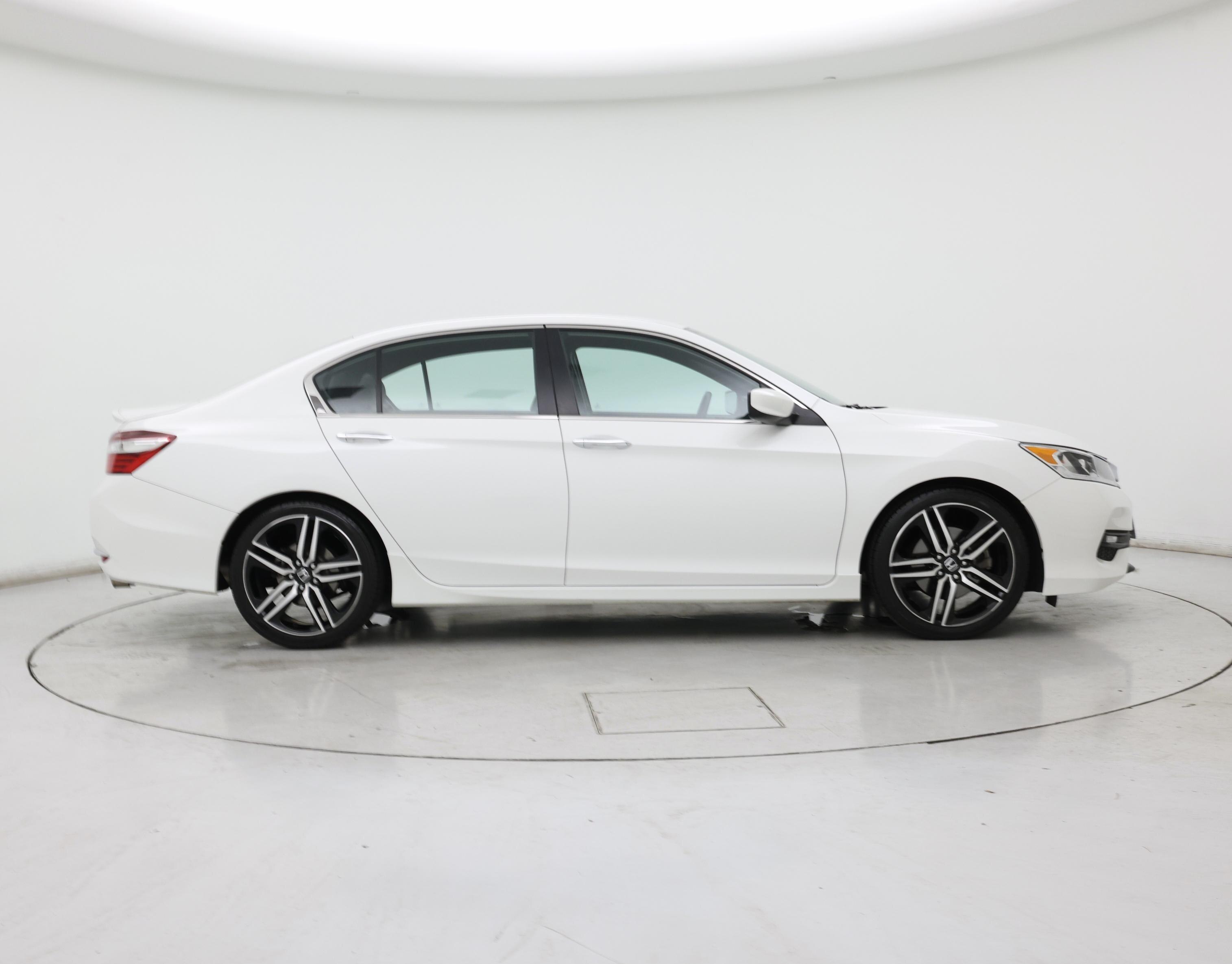 Thumbnail: 2016 Honda Accord - 7