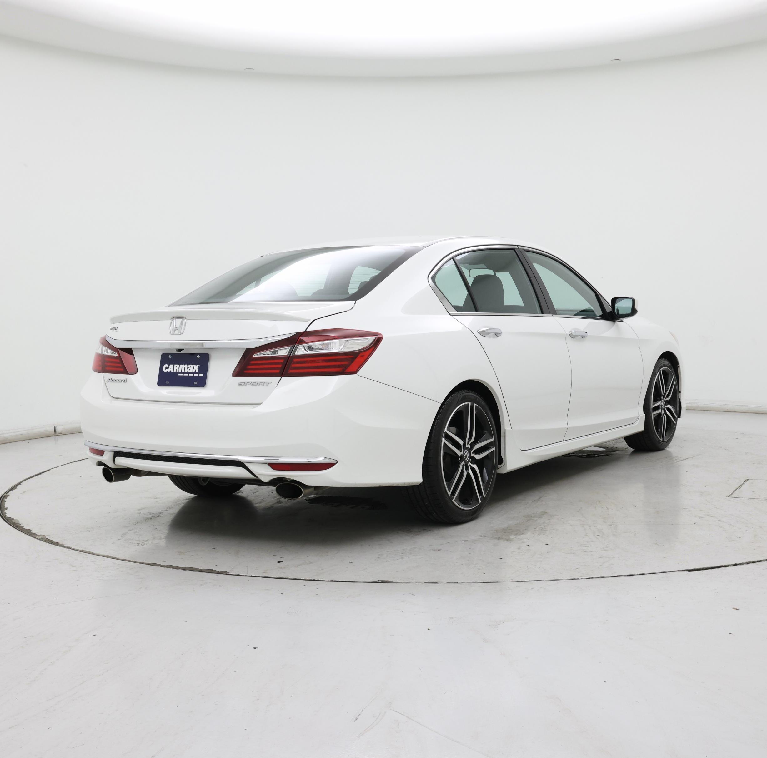 Thumbnail: 2016 Honda Accord - 8