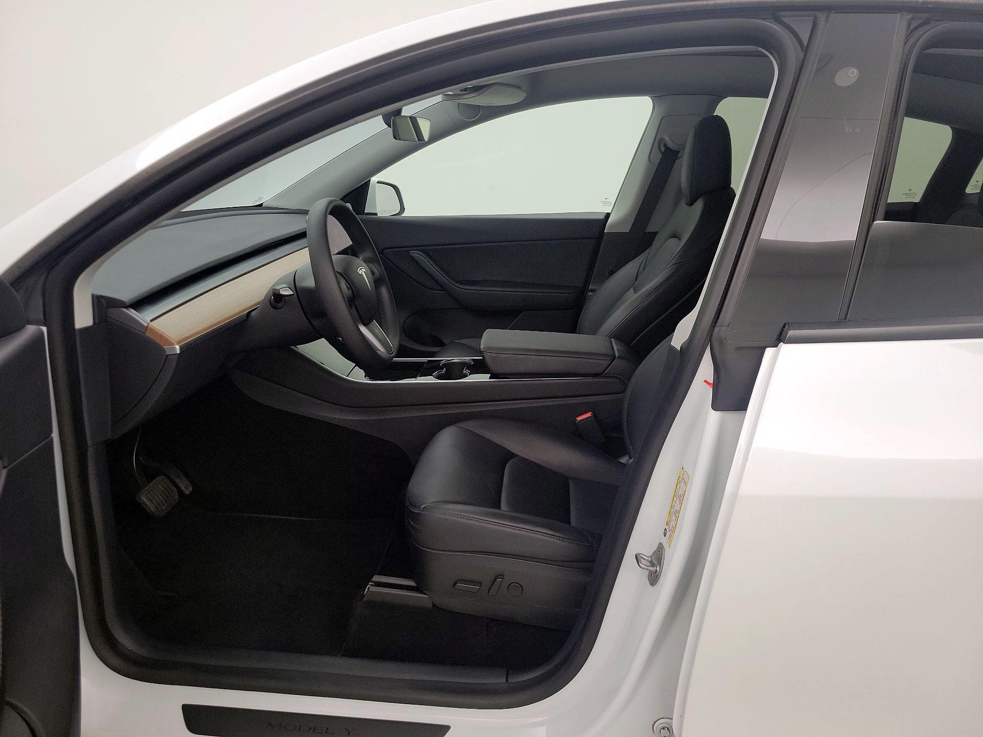 Thumbnail: 2020 Tesla Model Y - 11