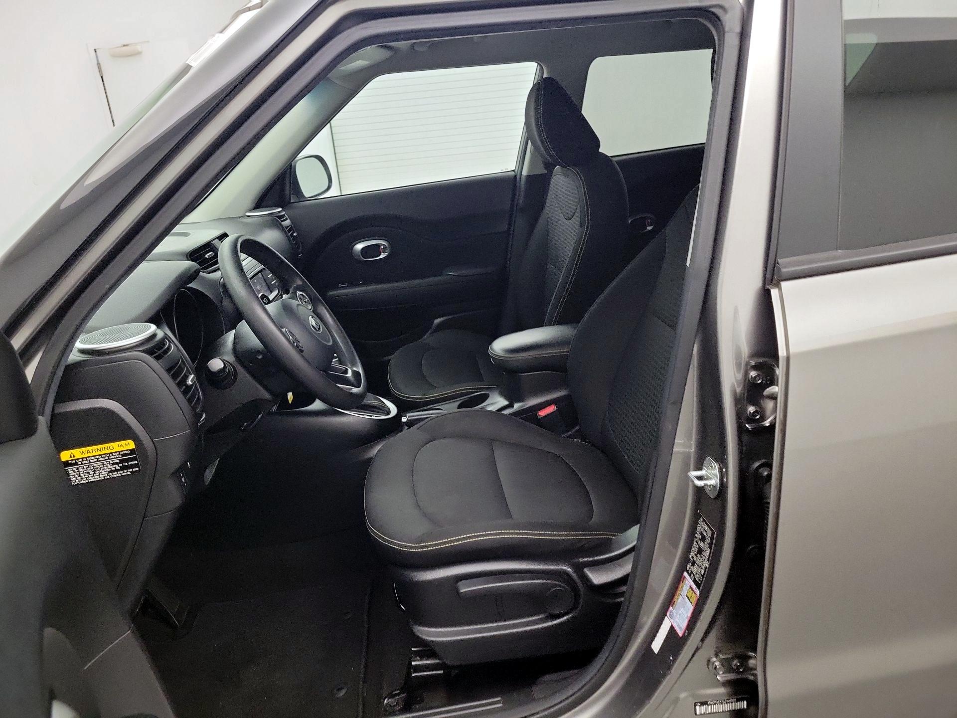 Thumbnail: 2016 Kia Soul - 11
