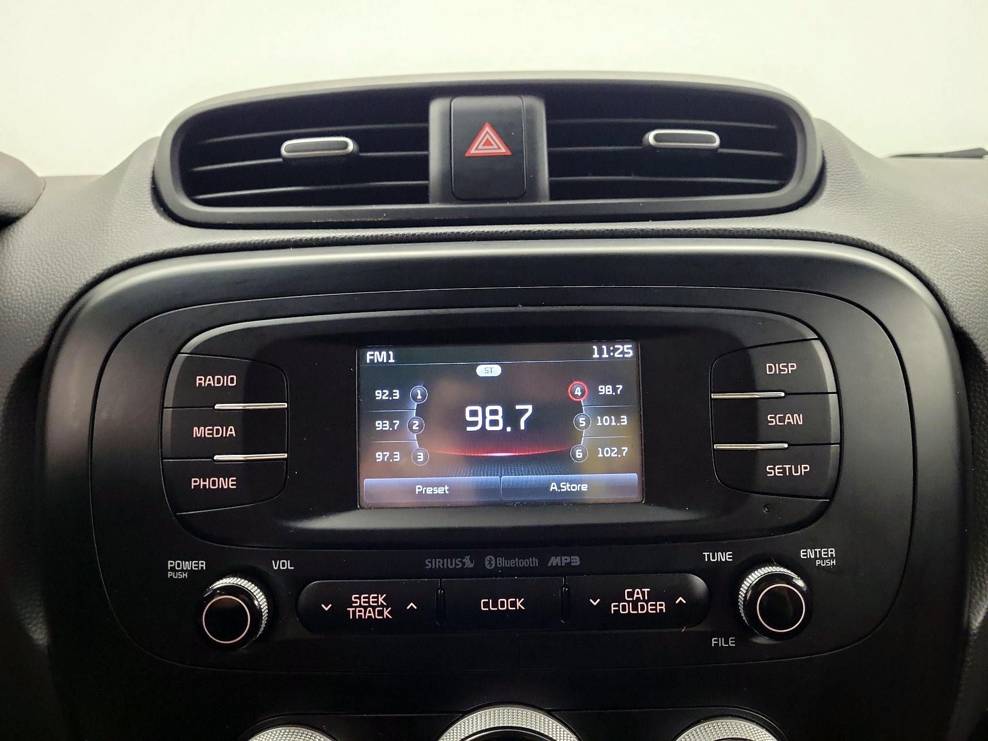 Thumbnail: 2016 Kia Soul - 15