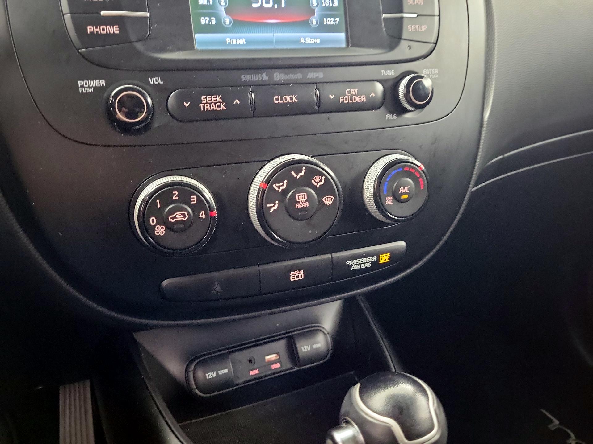 Thumbnail: 2016 Kia Soul - 16