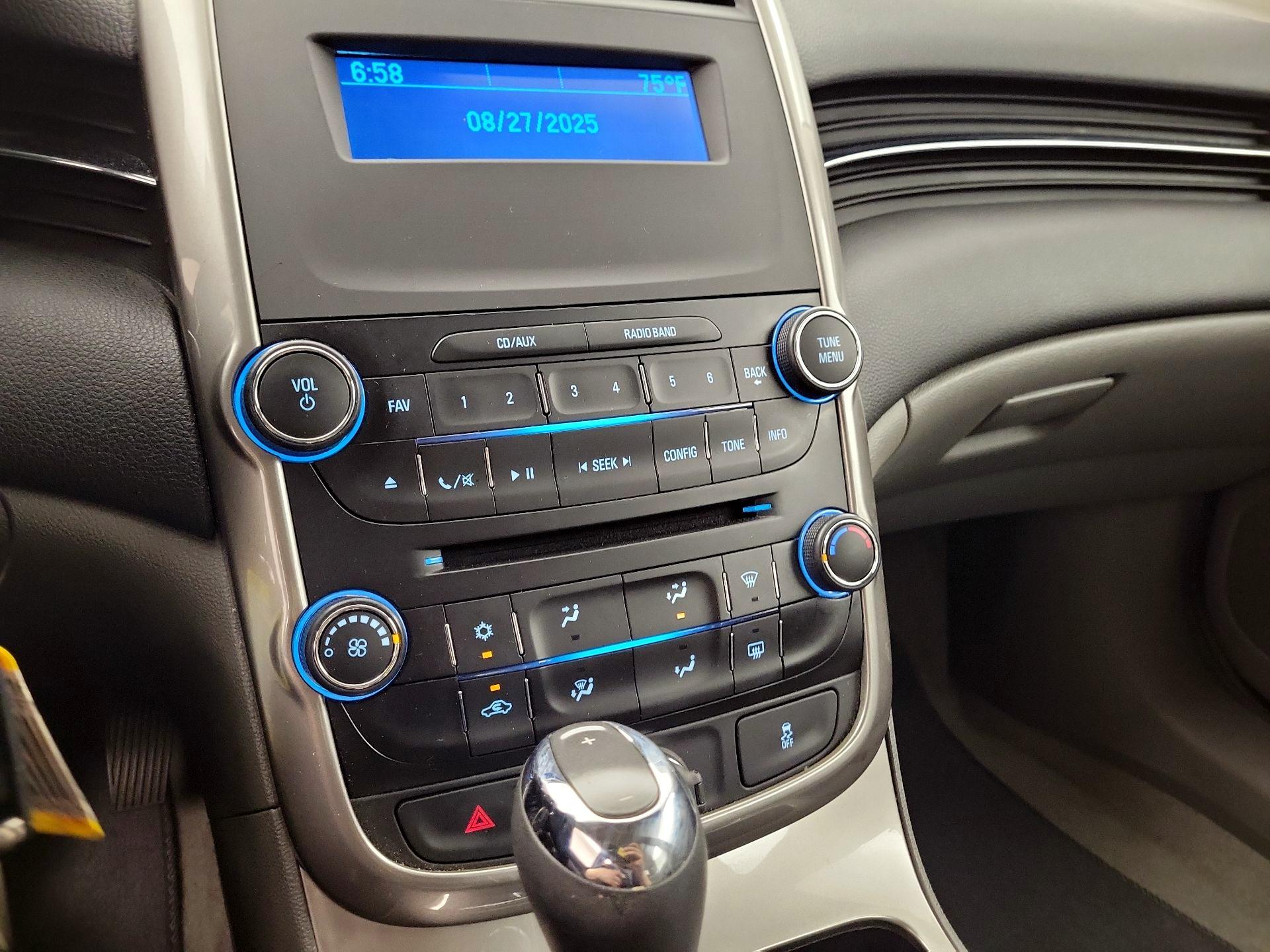 Thumbnail: 2014 Chevrolet Malibu - 15