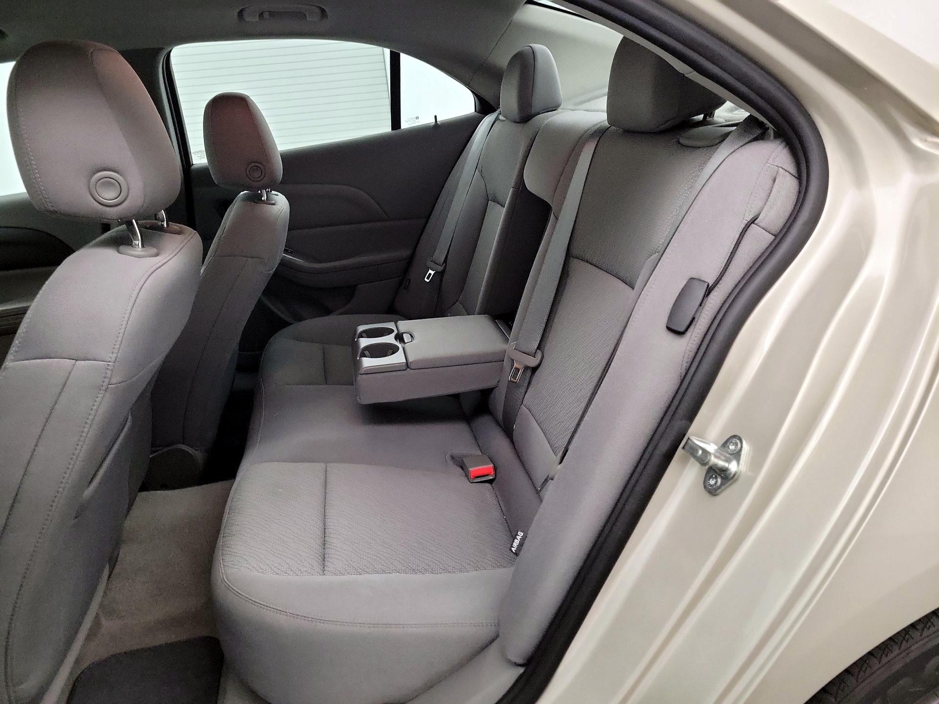 Thumbnail: 2014 Chevrolet Malibu - 18