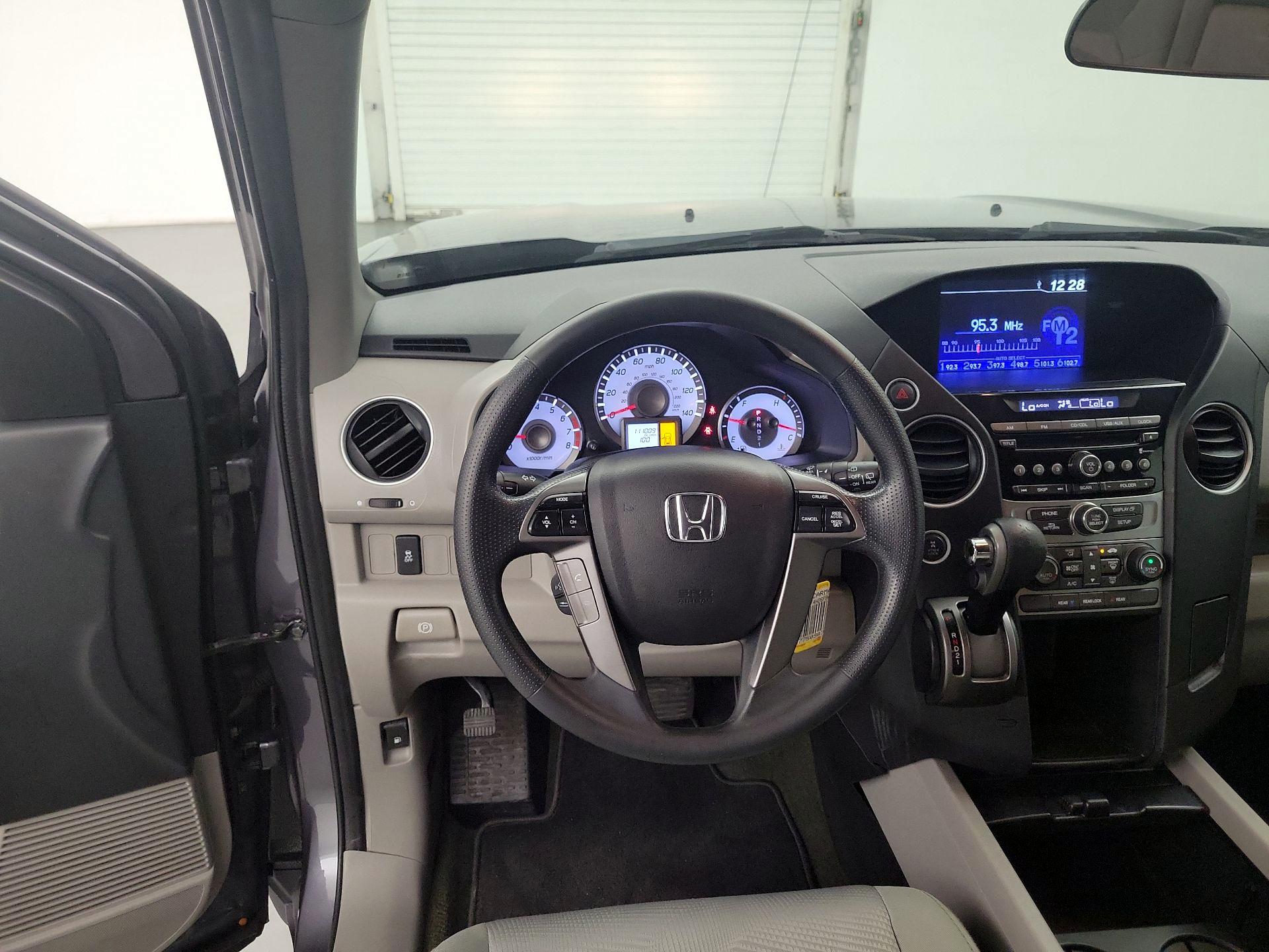 Thumbnail: 2015 Honda Pilot - 10