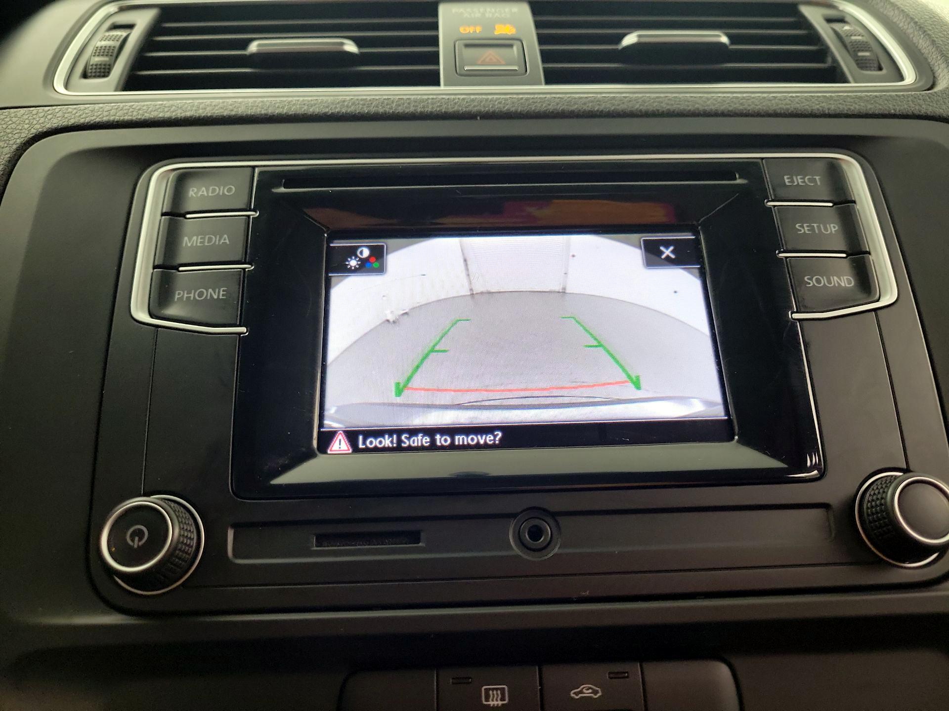 Thumbnail: 2018 Volkswagen Jetta - 14