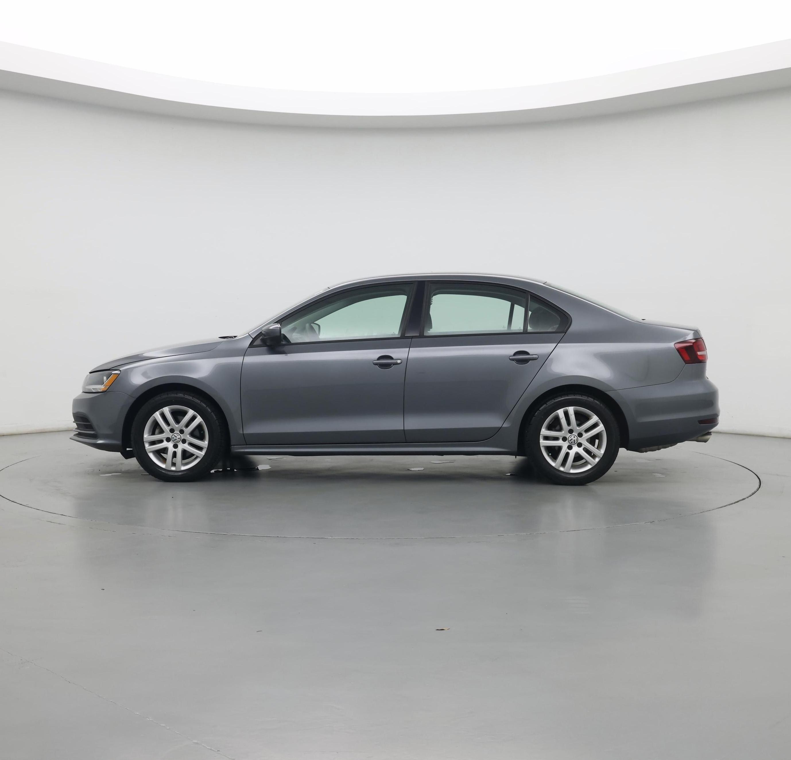 Thumbnail: 2018 Volkswagen Jetta - 4