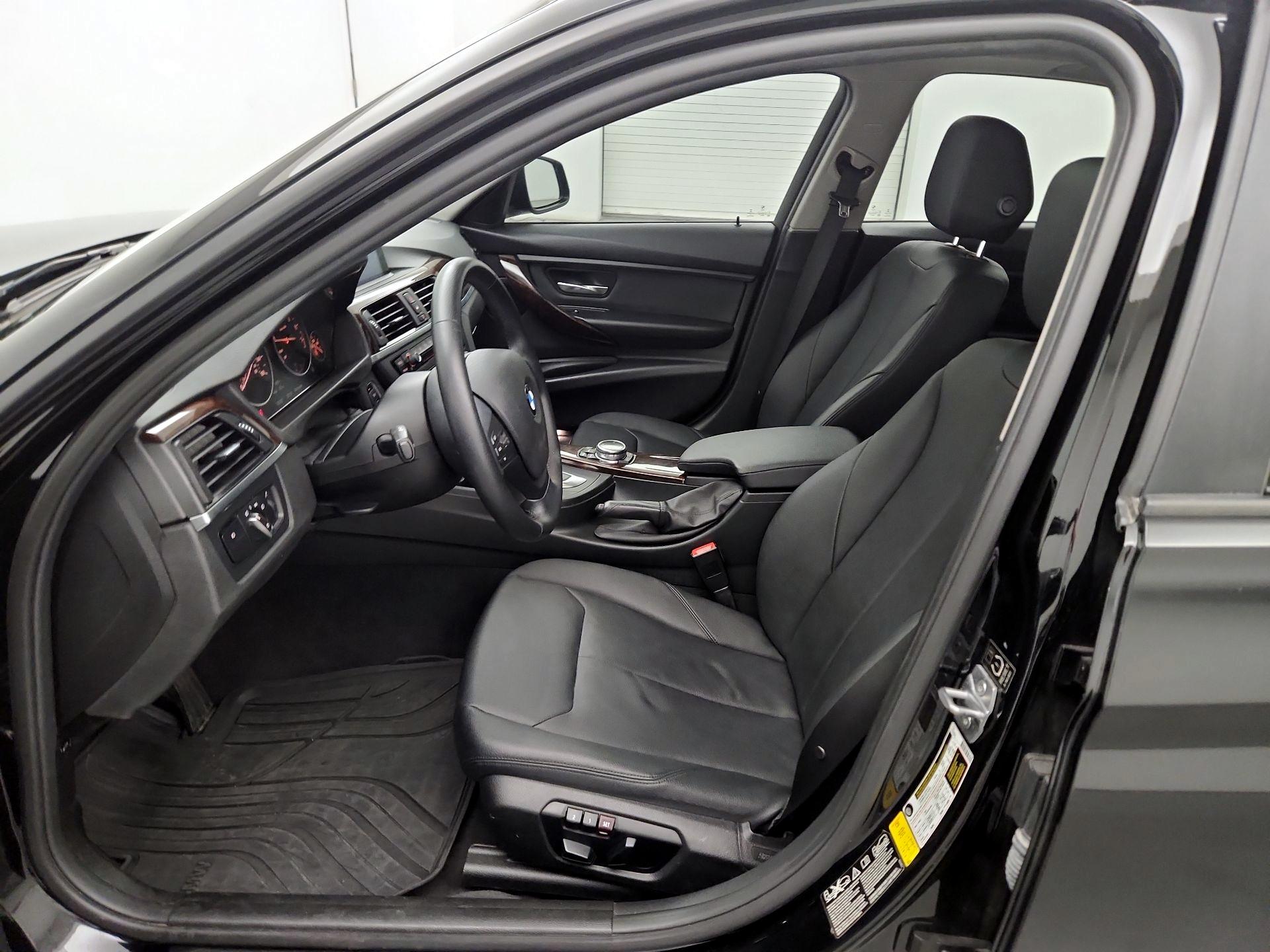 Thumbnail: 2015 BMW 3 Series - 11