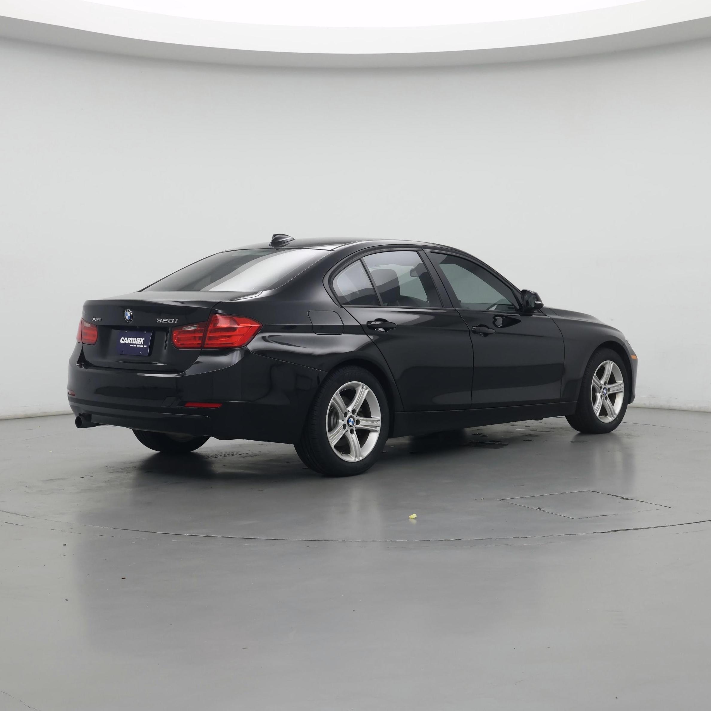 Thumbnail: 2015 BMW 3 Series - 2