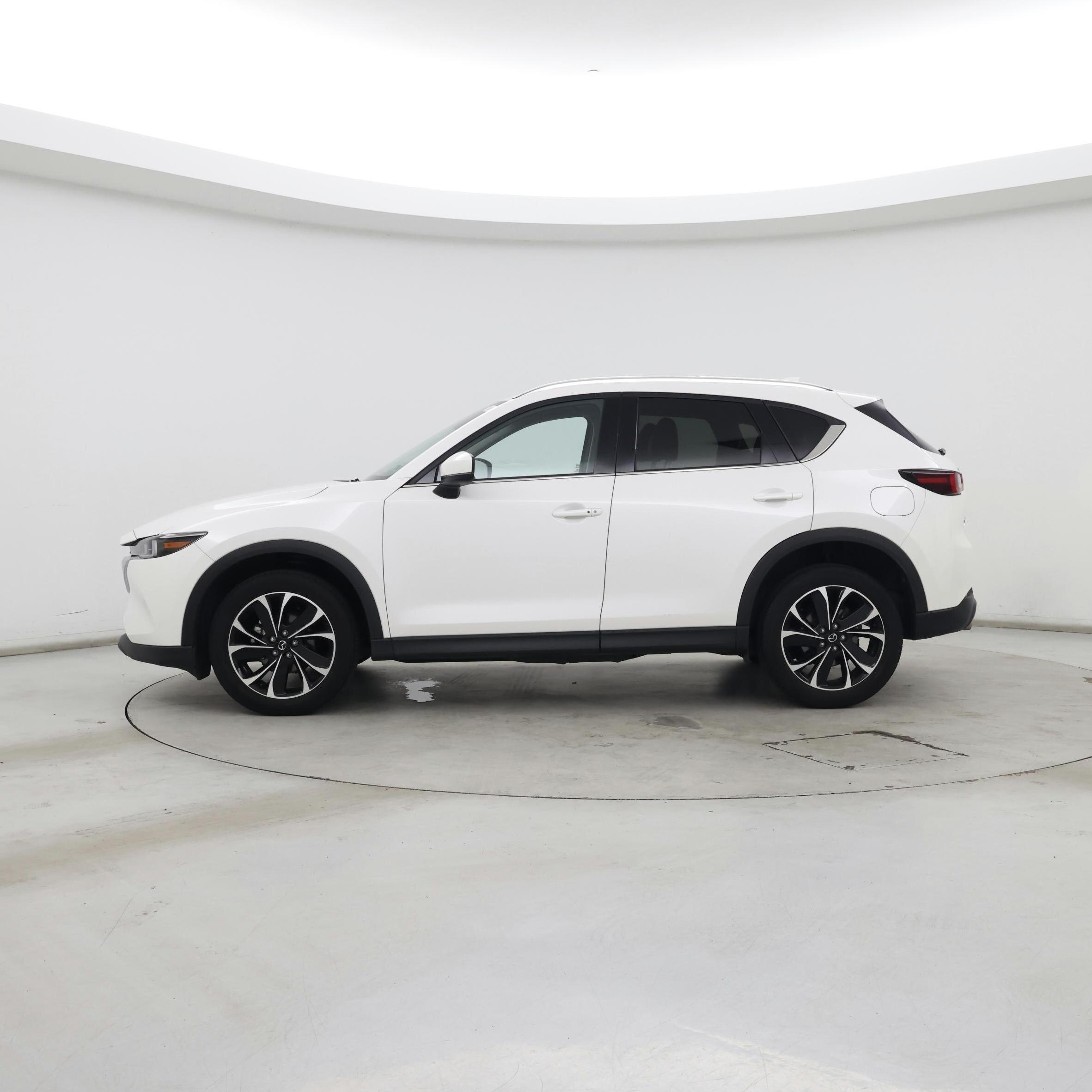 Thumbnail: 2022 Mazda CX-5 - 3