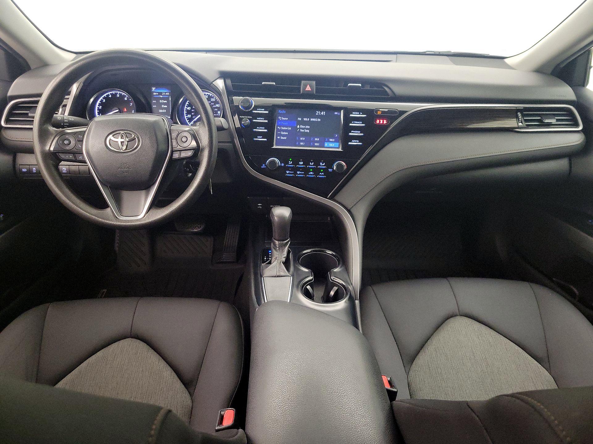 Thumbnail: 2019 Toyota Camry - 9