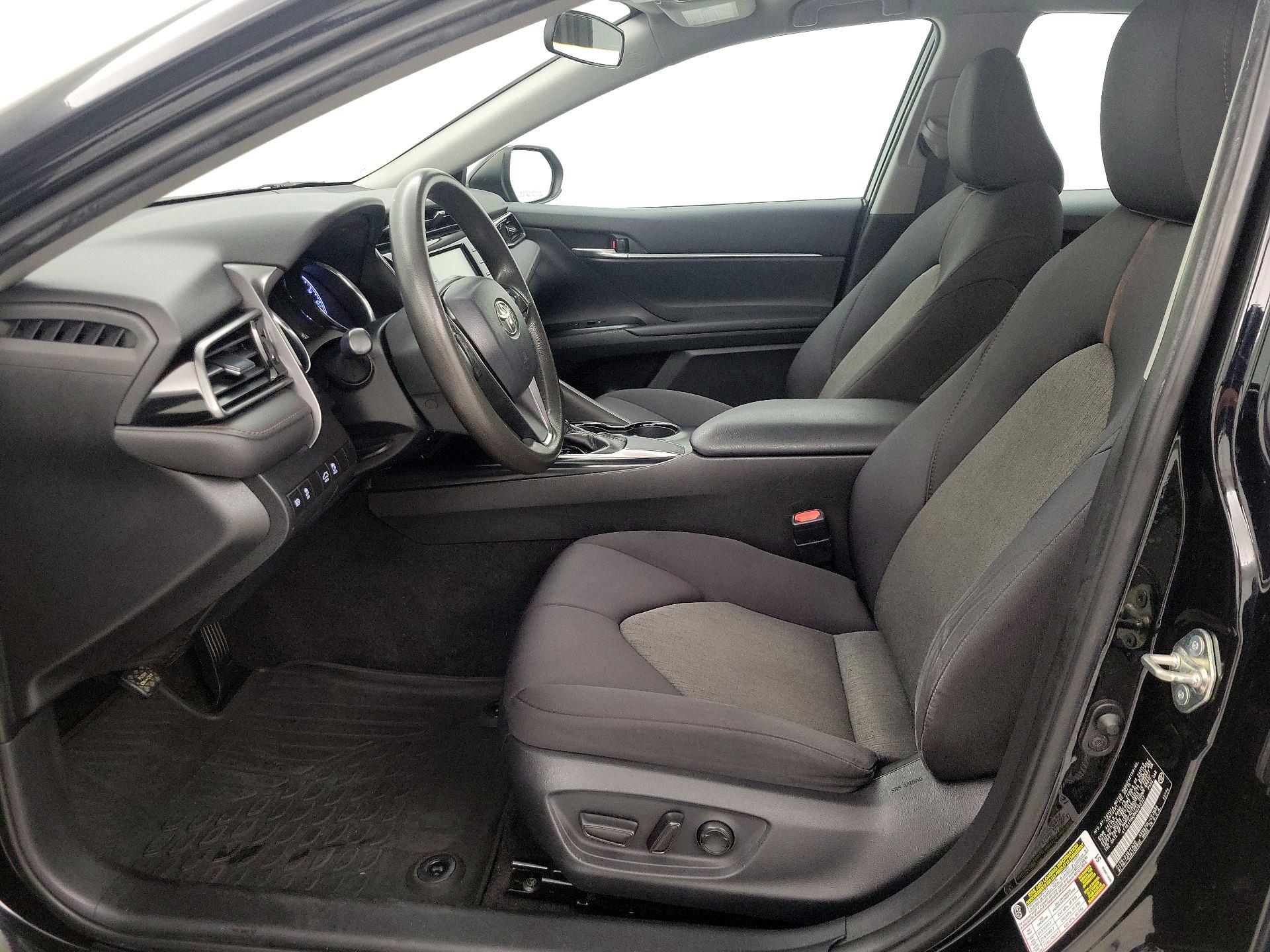 Thumbnail: 2019 Toyota Camry - 11