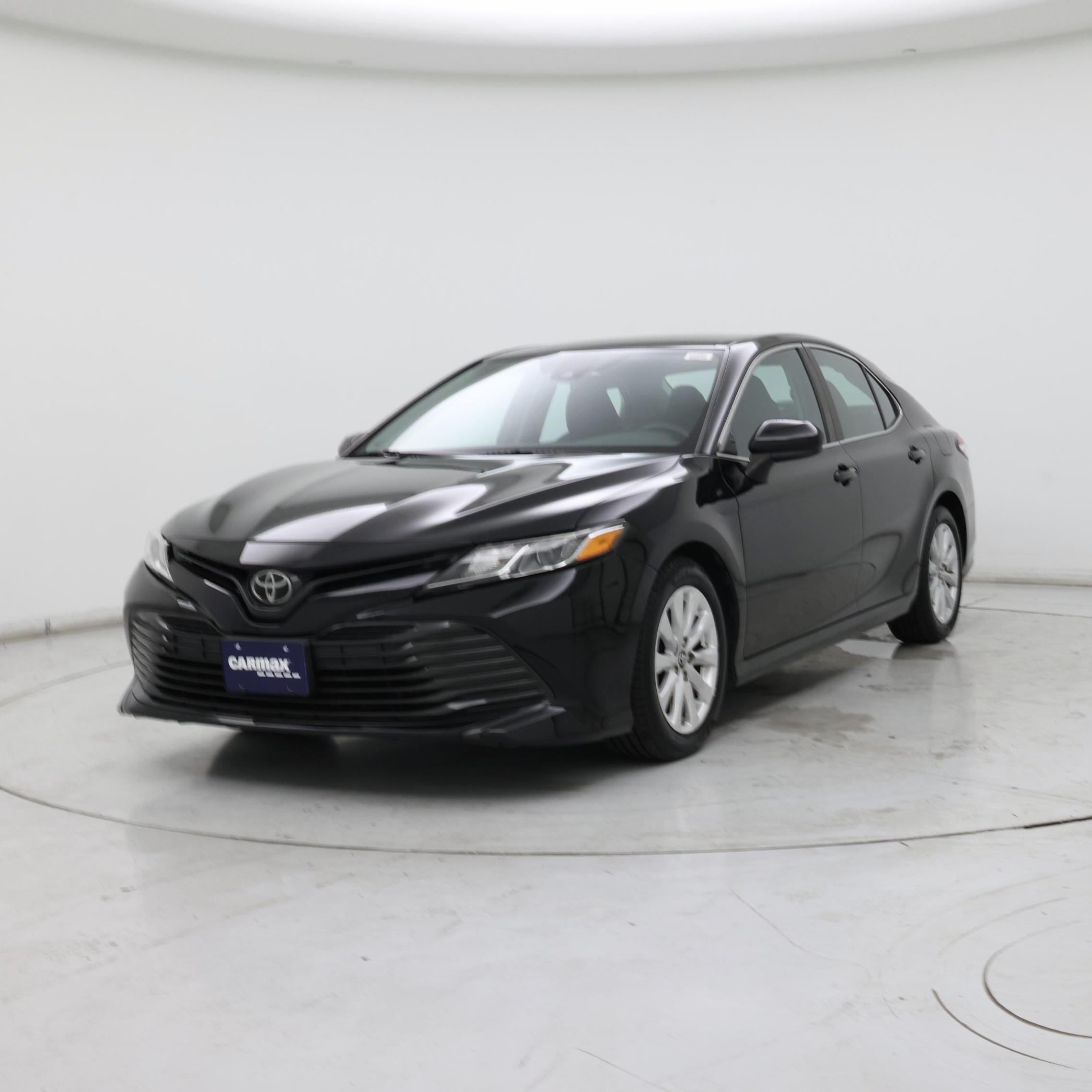 Thumbnail: 2019 Toyota Camry - 4