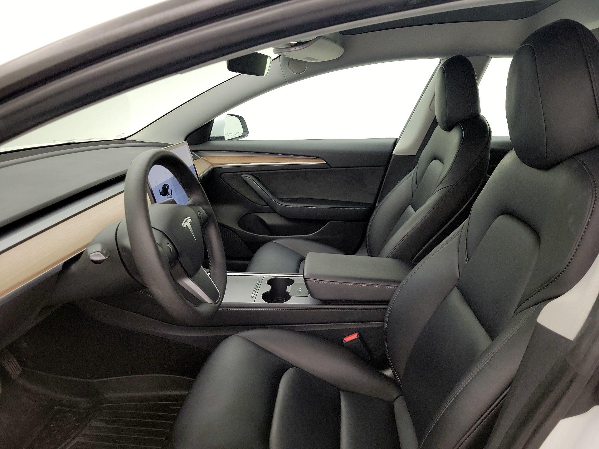 Thumbnail: 2021 Tesla Model 3 - 11
