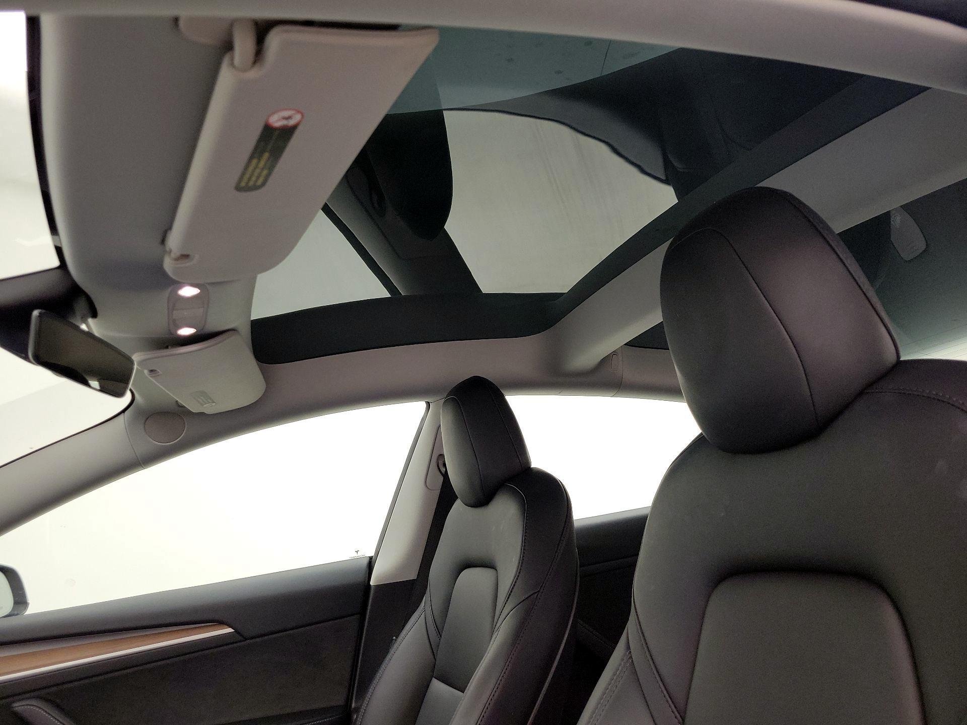 Thumbnail: 2021 Tesla Model 3 - 18