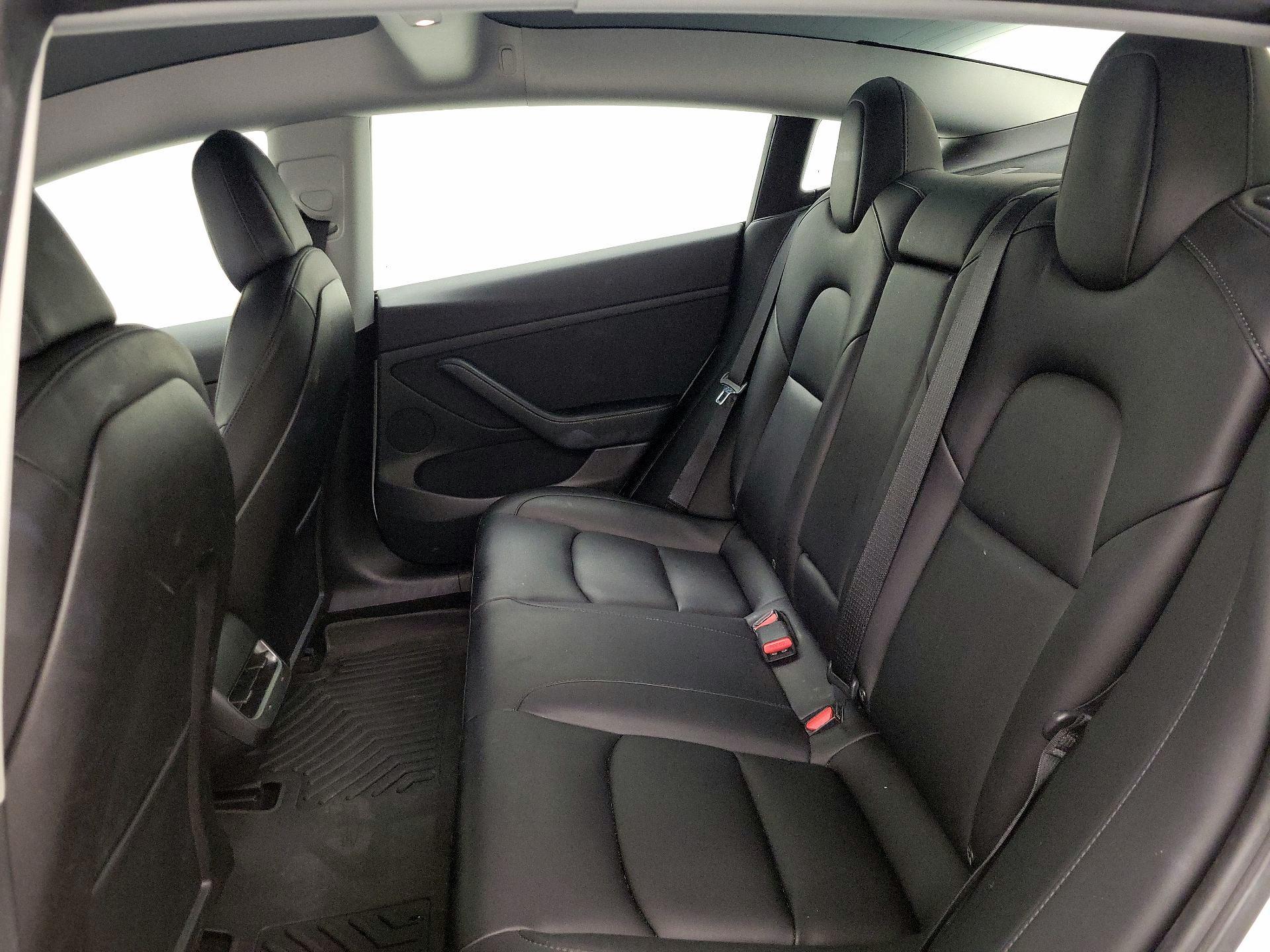 Thumbnail: 2021 Tesla Model 3 - 19