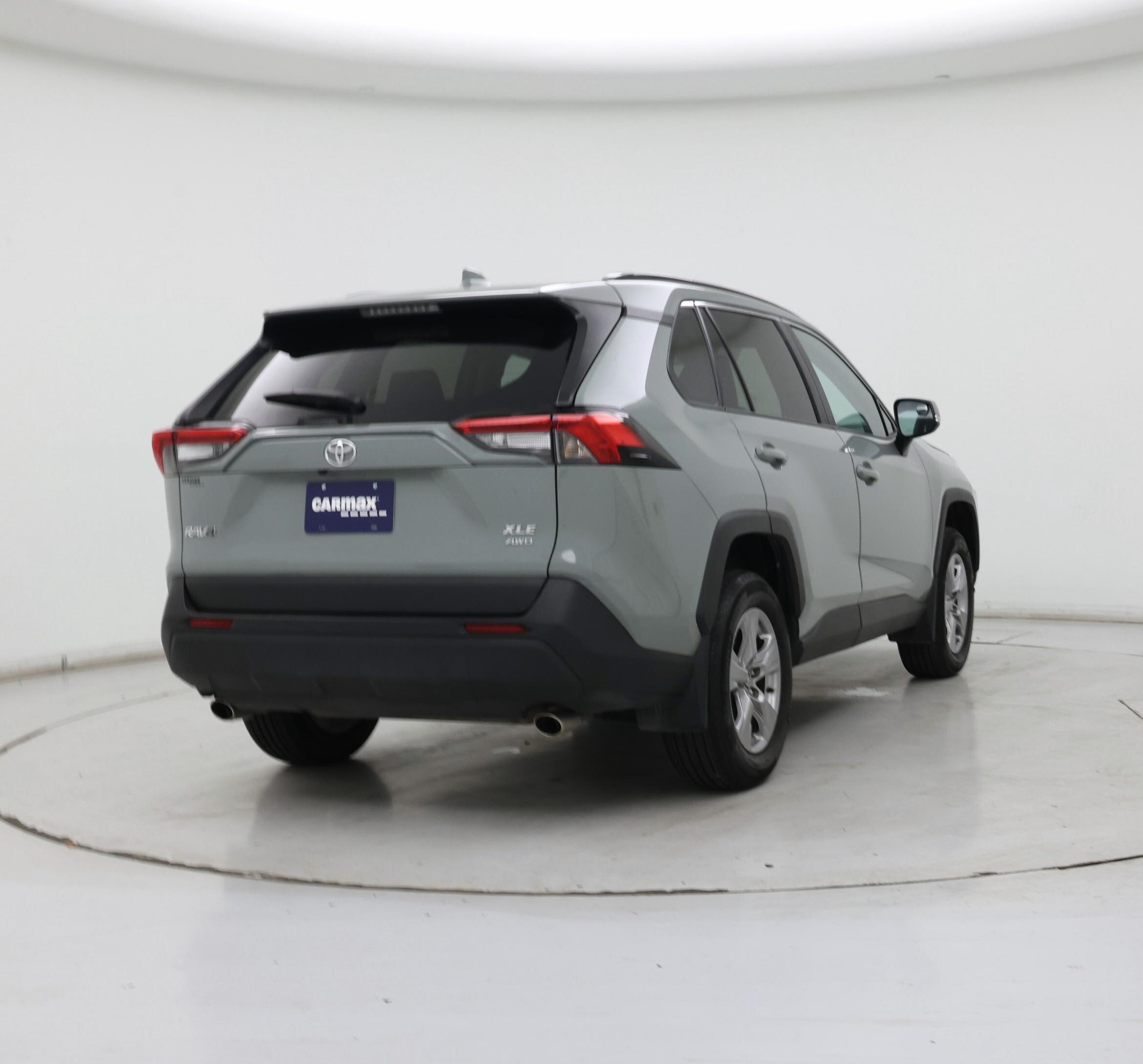 Thumbnail: 2022 Toyota RAV4 - 8