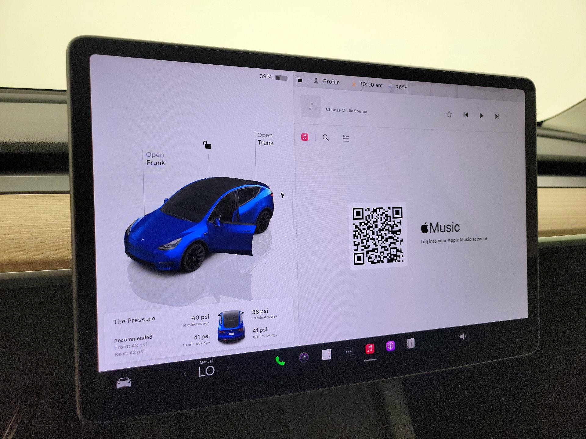 Thumbnail: 2023 Tesla Model Y - 15