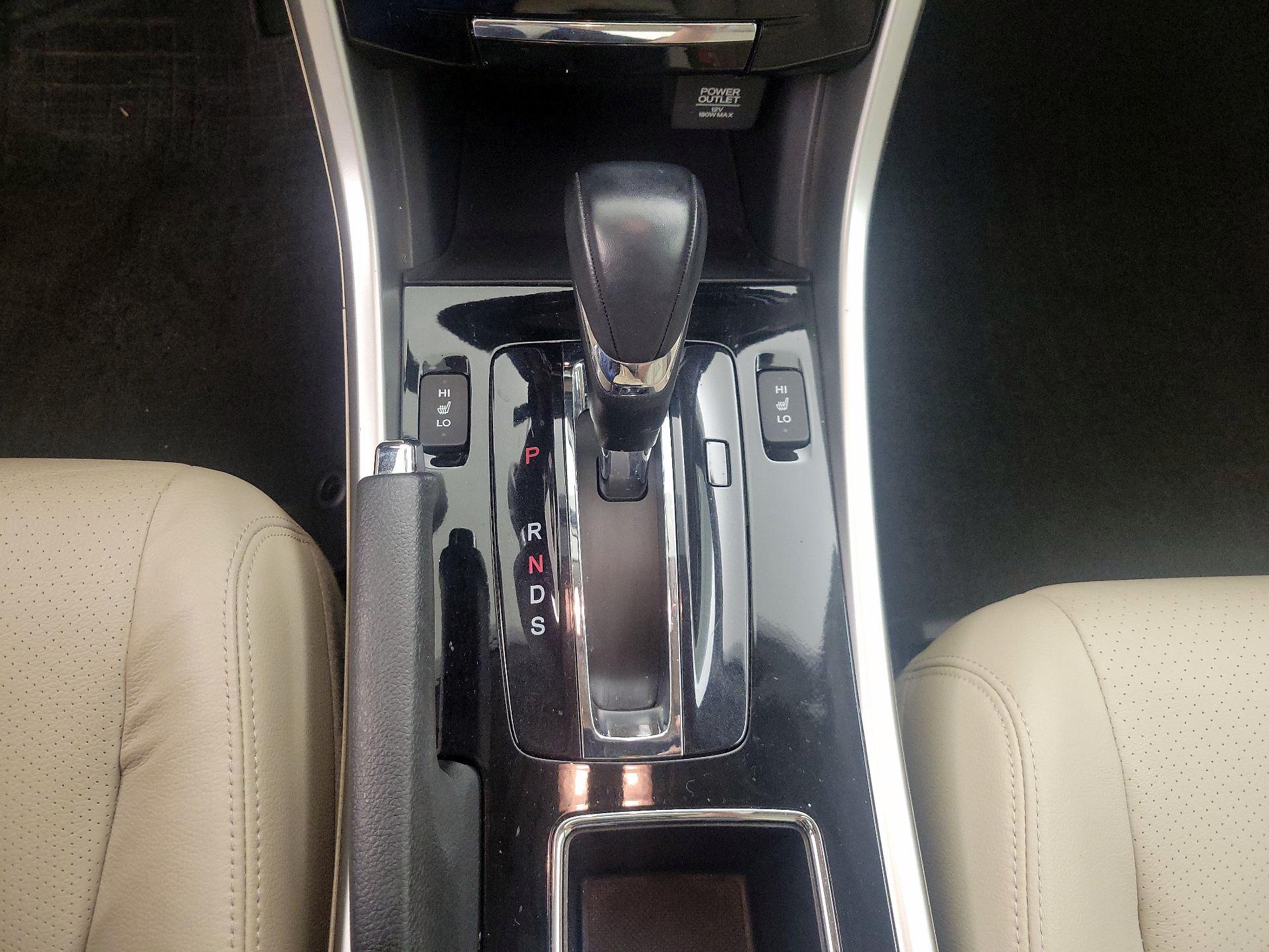 Thumbnail: 2016 Honda Accord - 17