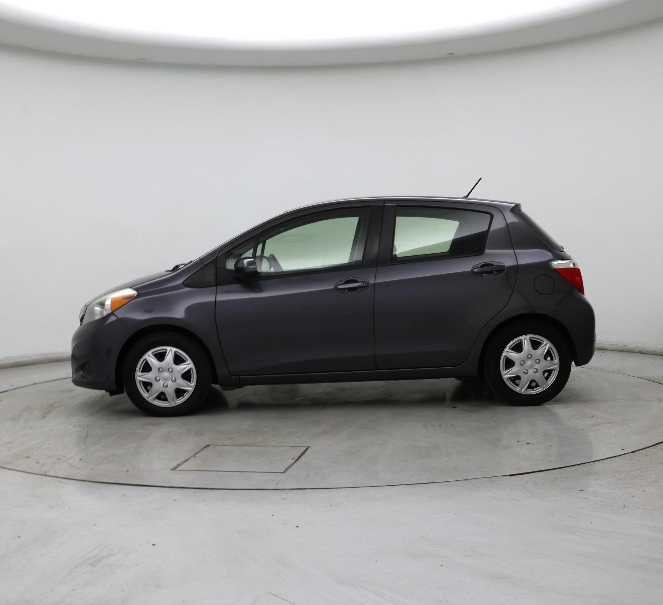Thumbnail: 2014 Toyota Yaris - 3