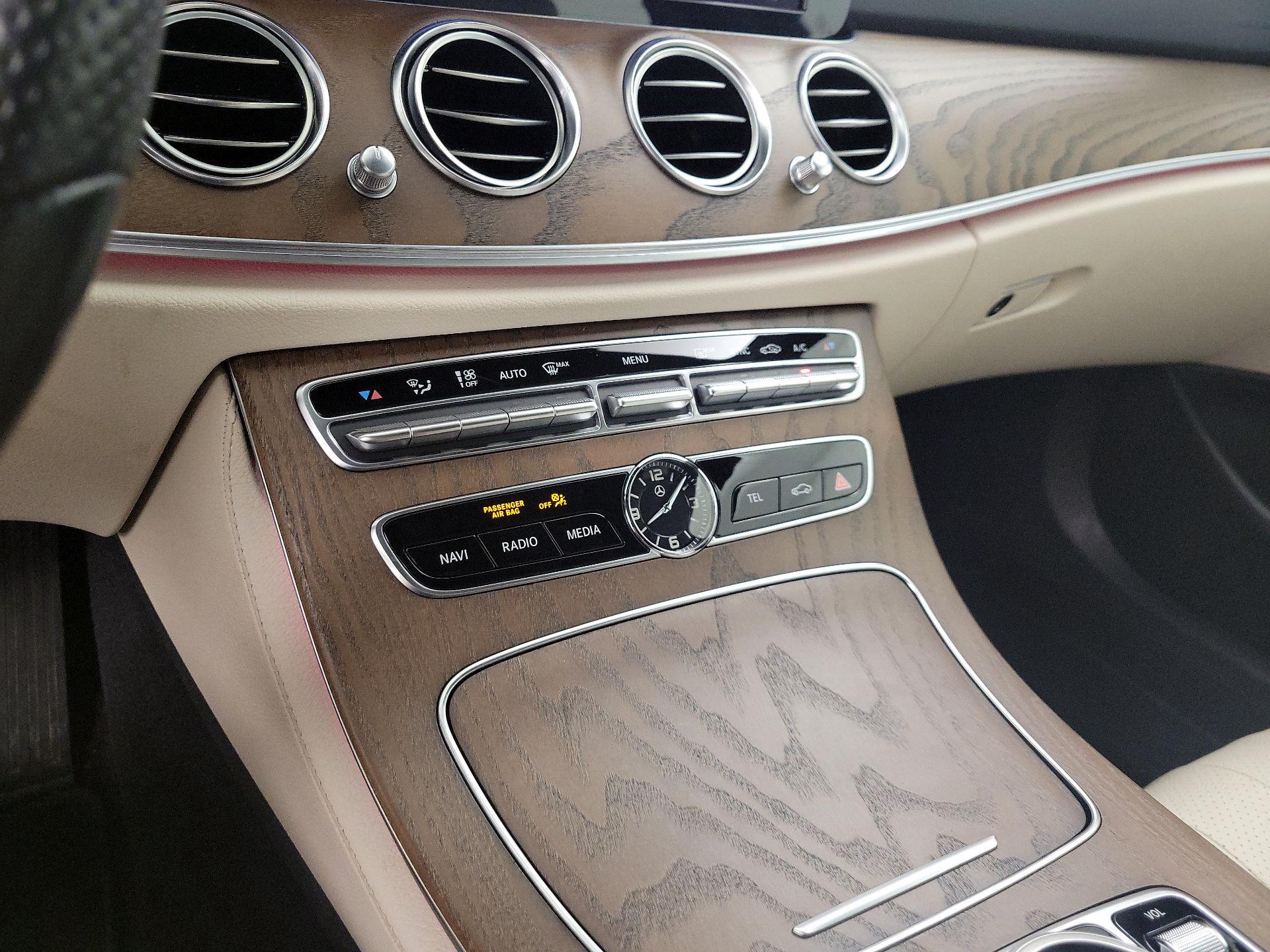 Thumbnail: 2018 Mercedes-Benz E-Class - 15