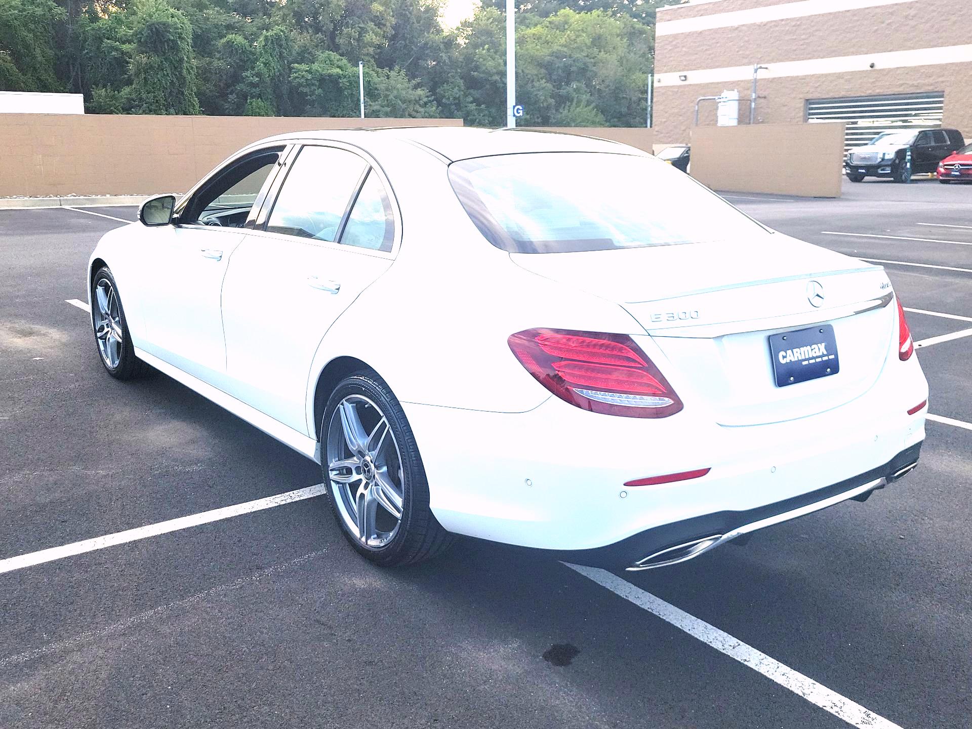 Thumbnail: 2018 Mercedes-Benz E-Class - 7
