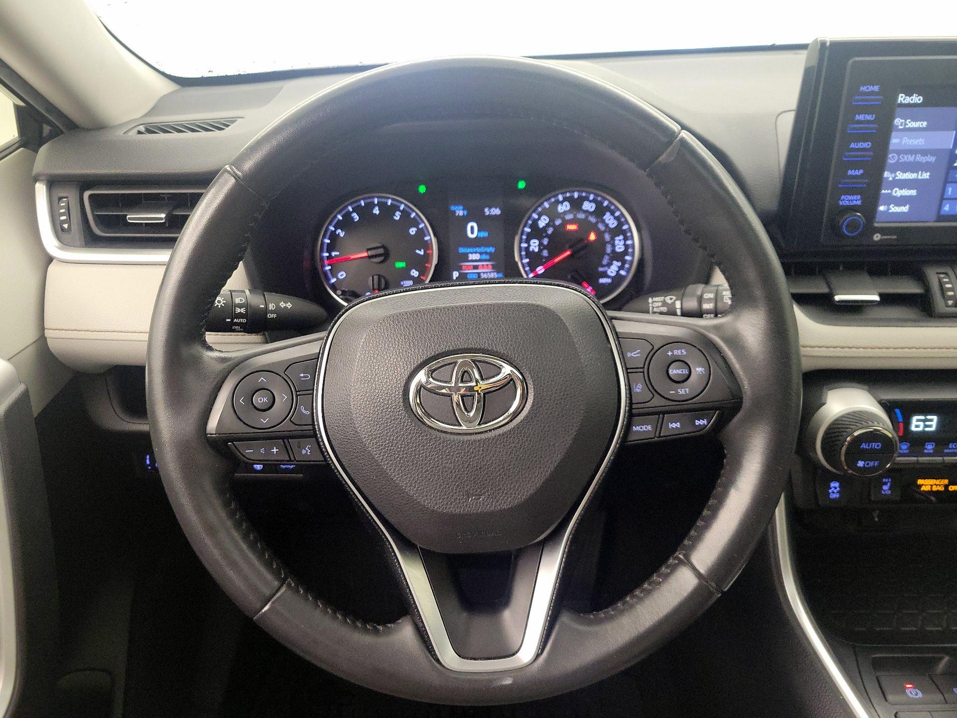 Thumbnail: 2021 Toyota RAV4 - 10