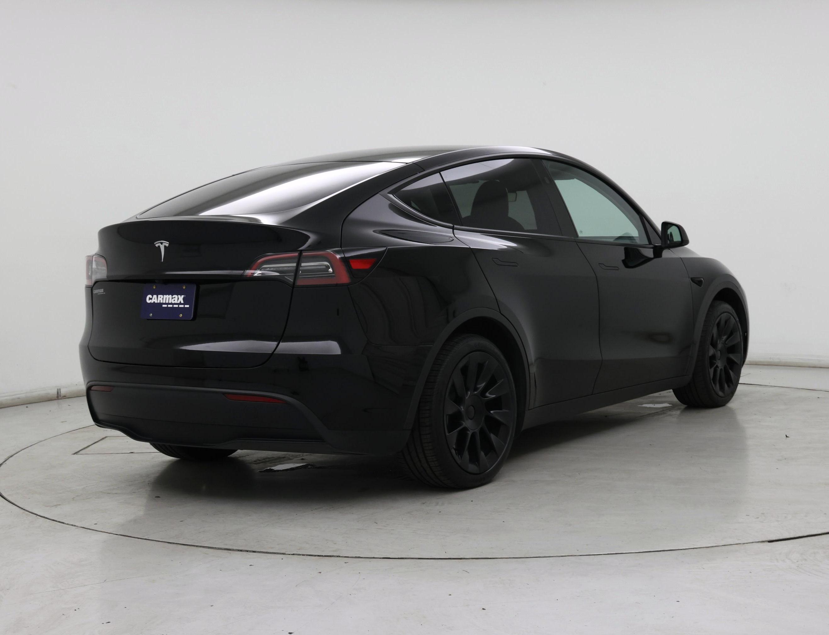 Thumbnail: 2024 Tesla Model Y - 8