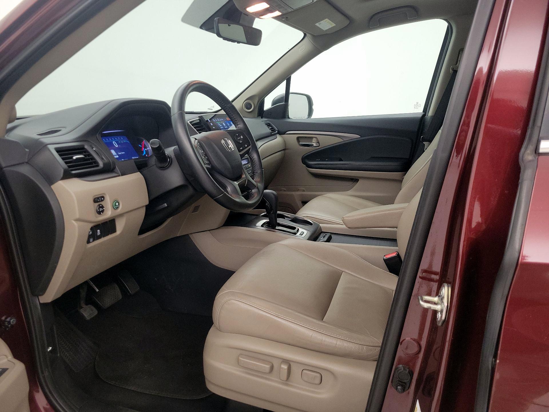 Thumbnail: 2020 Honda Pilot - 11