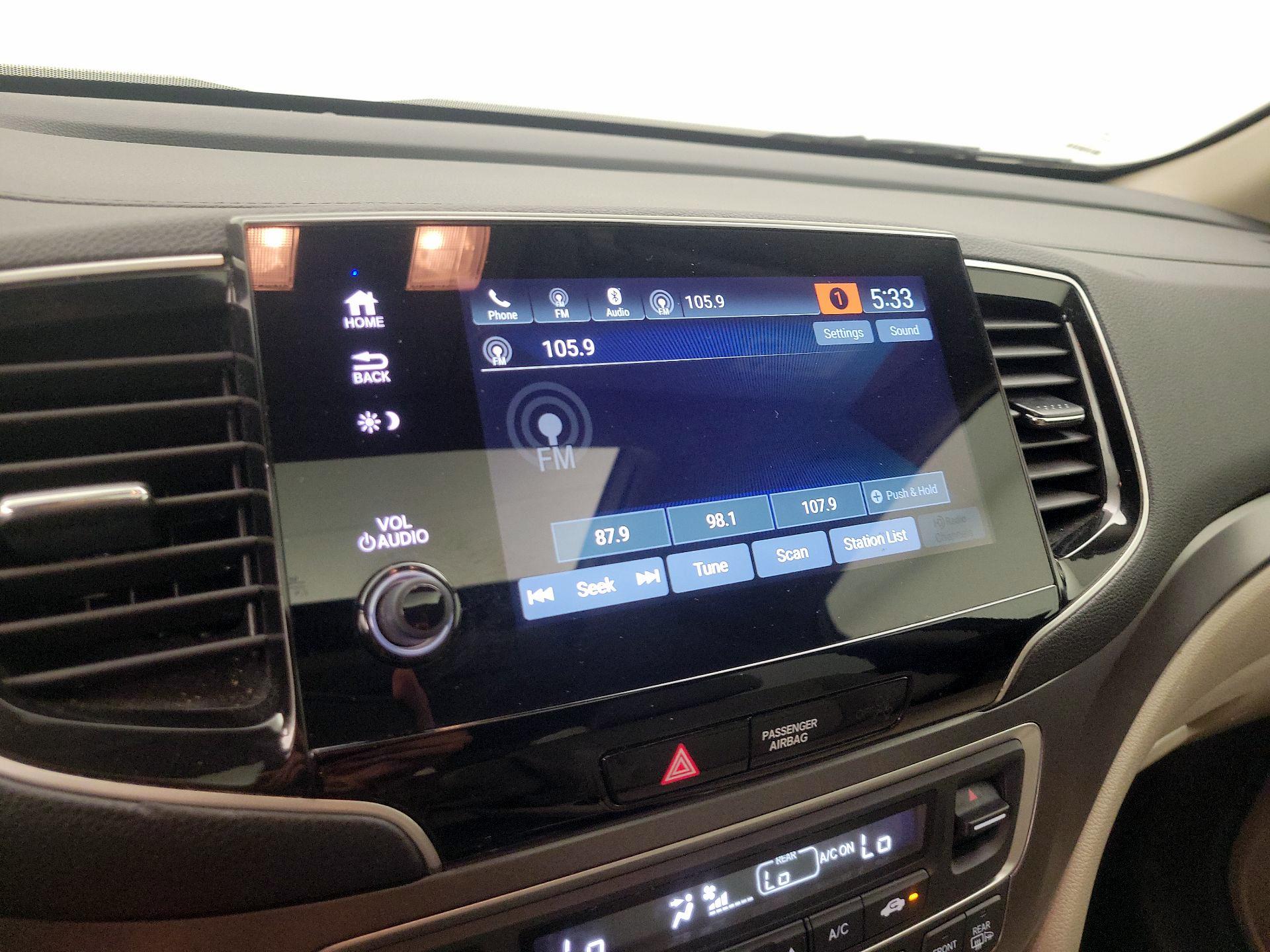 Thumbnail: 2020 Honda Pilot - 15