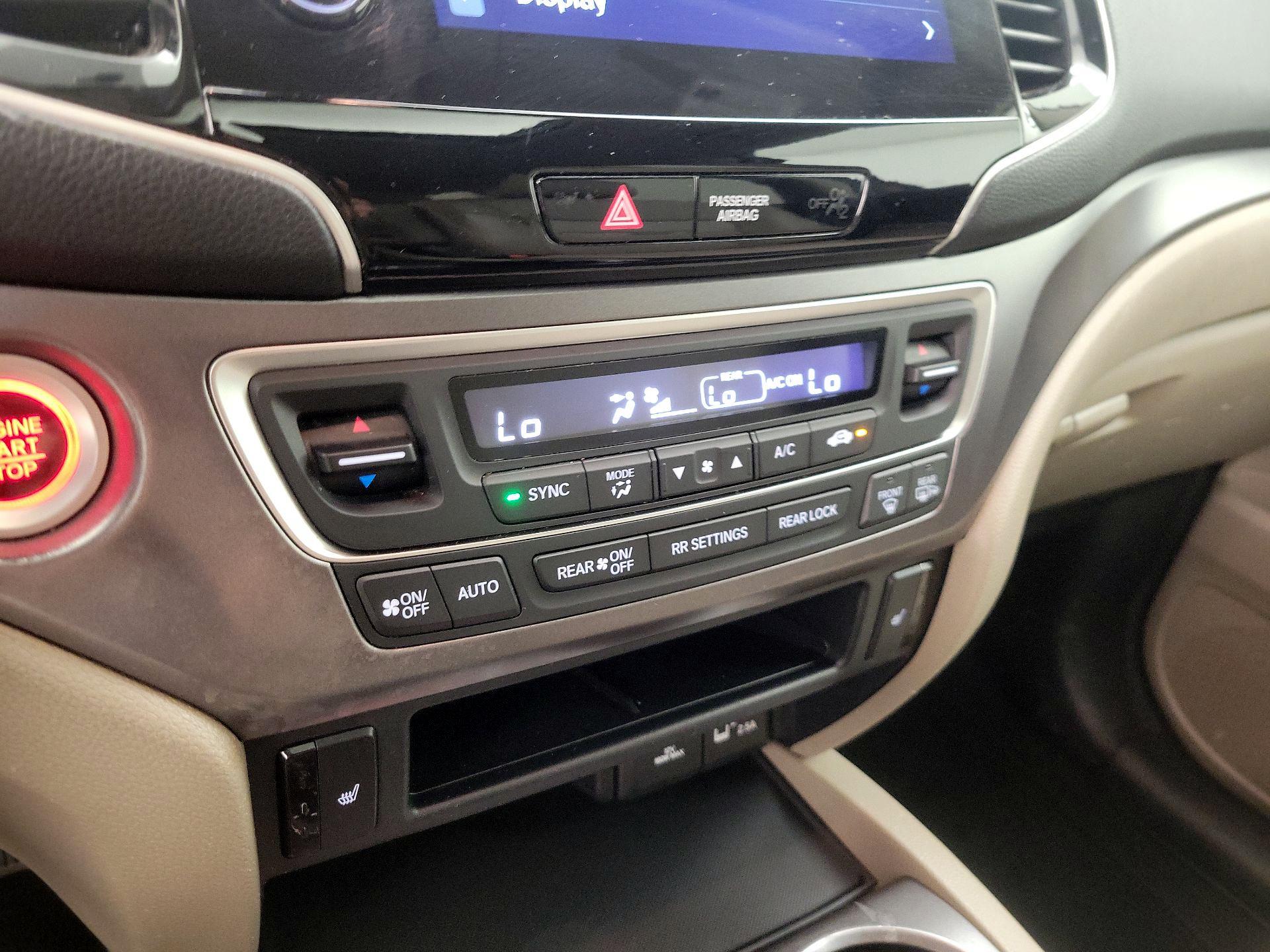 Thumbnail: 2020 Honda Pilot - 16