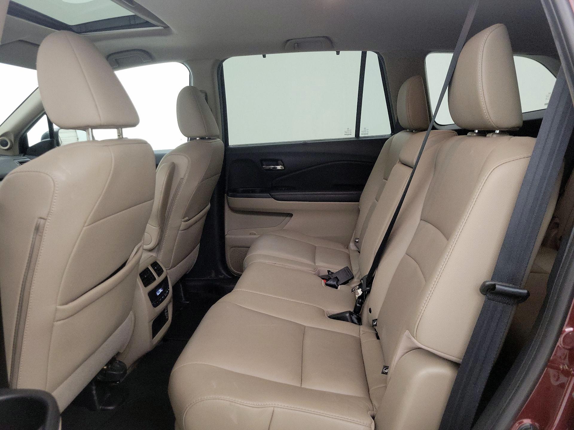 Thumbnail: 2020 Honda Pilot - 20