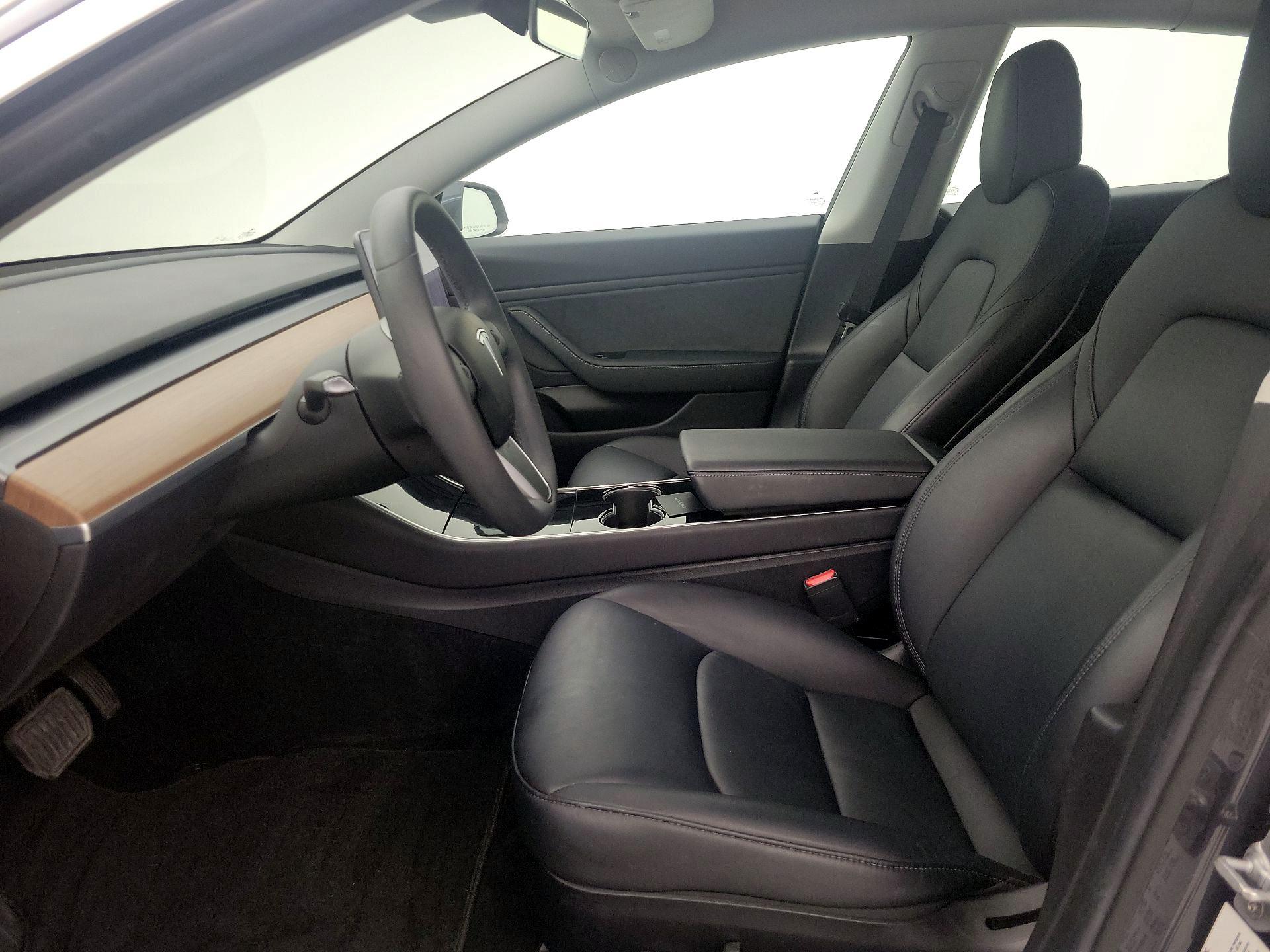 Thumbnail: 2019 Tesla Model 3 - 11