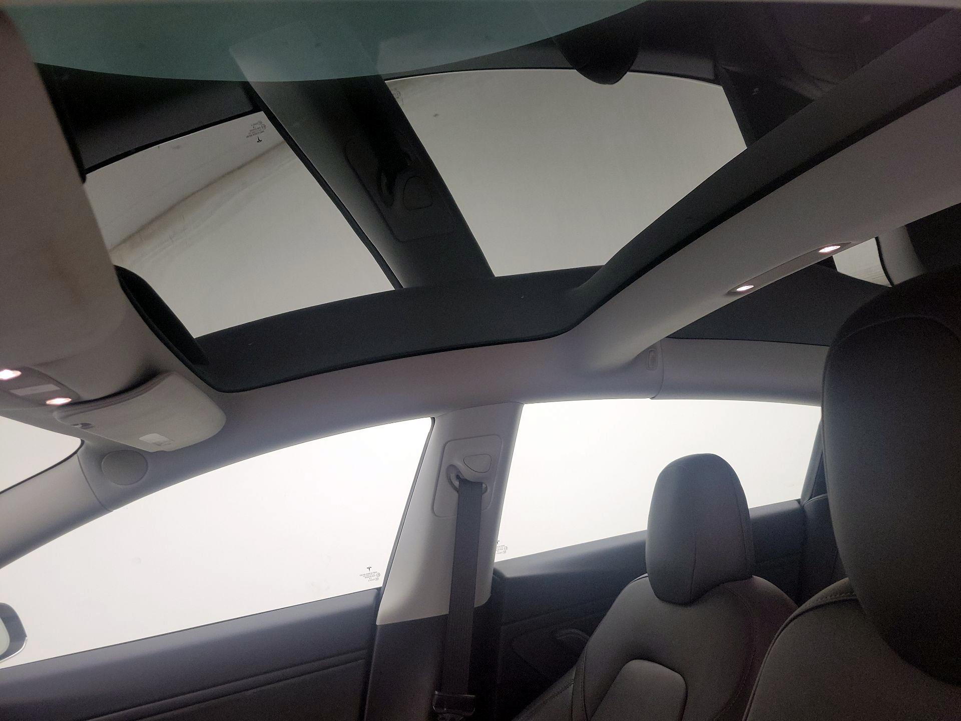 Thumbnail: 2019 Tesla Model 3 - 19