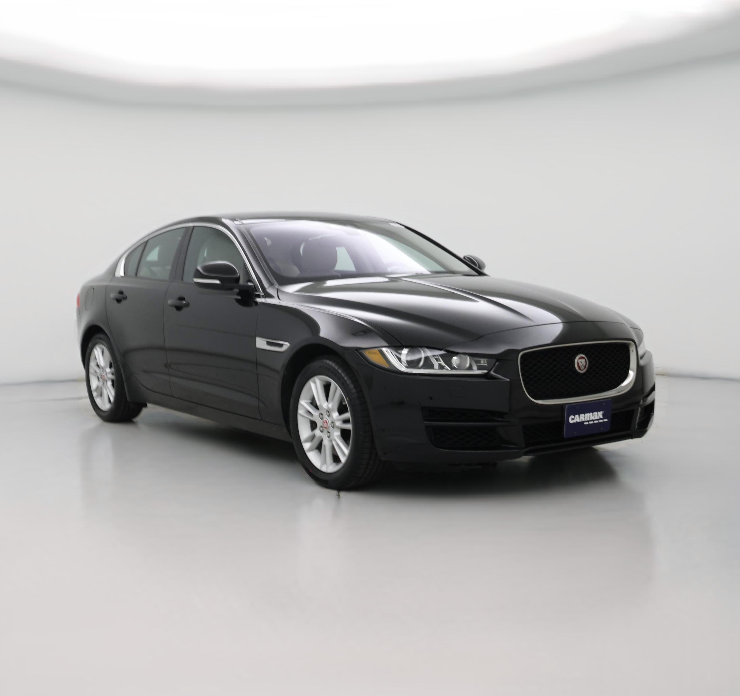 Thumbnail: 2018 Jaguar XE - 1