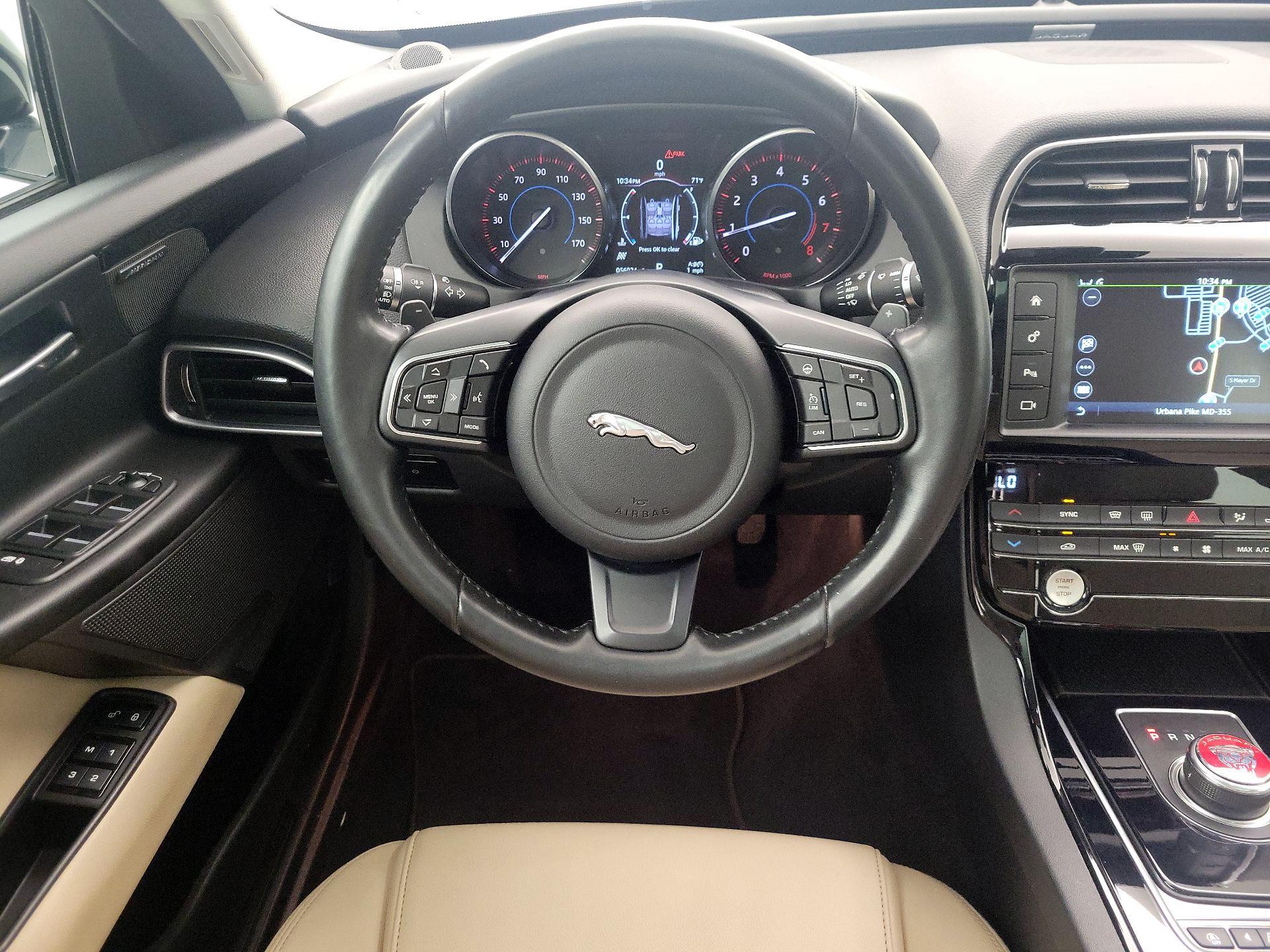 Thumbnail: 2018 Jaguar XE - 10